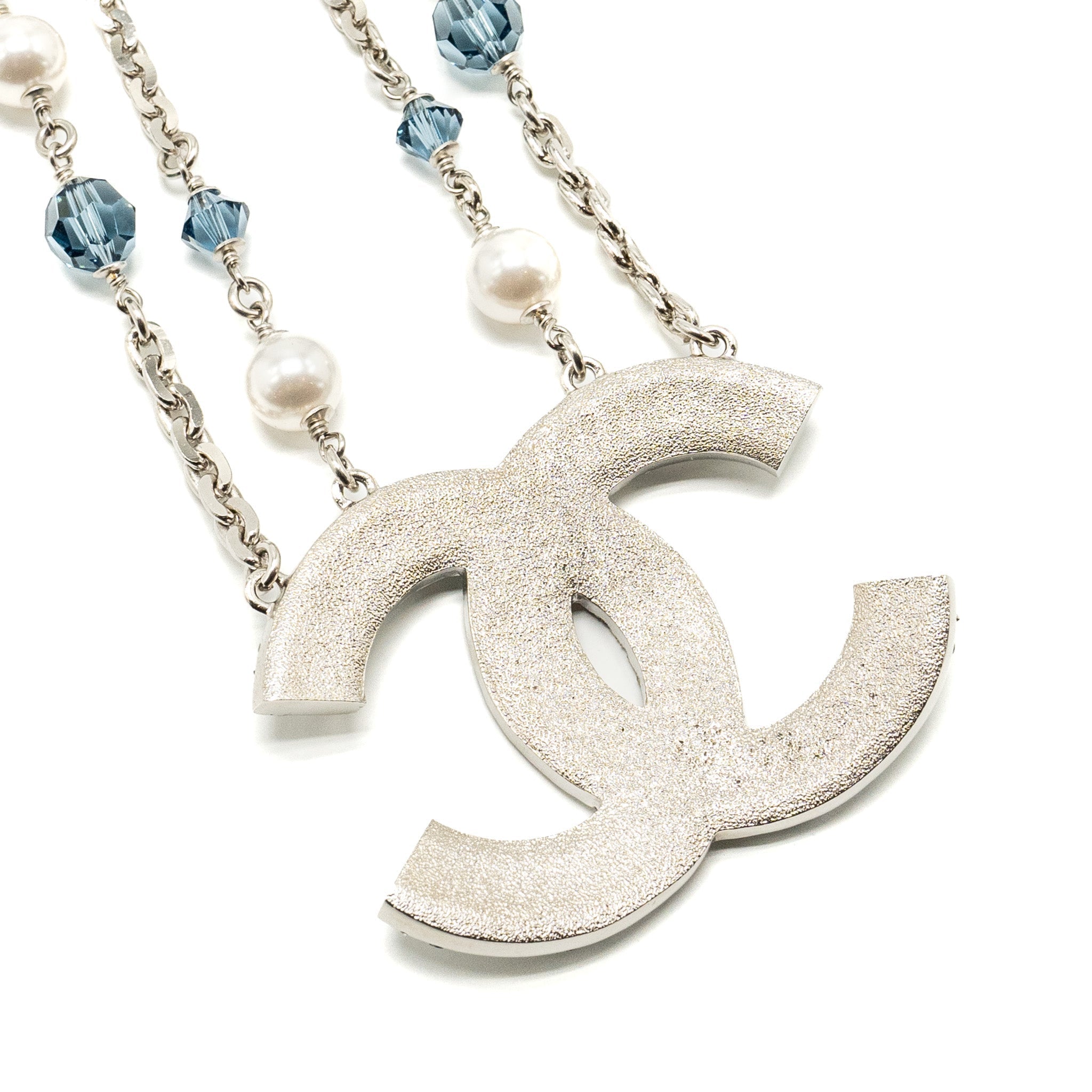 CHANEL GIANT CC LOGO DOUBLE CHAIN NECKLACE CRYSTAL/ PEARL BLUE SILVER TONE