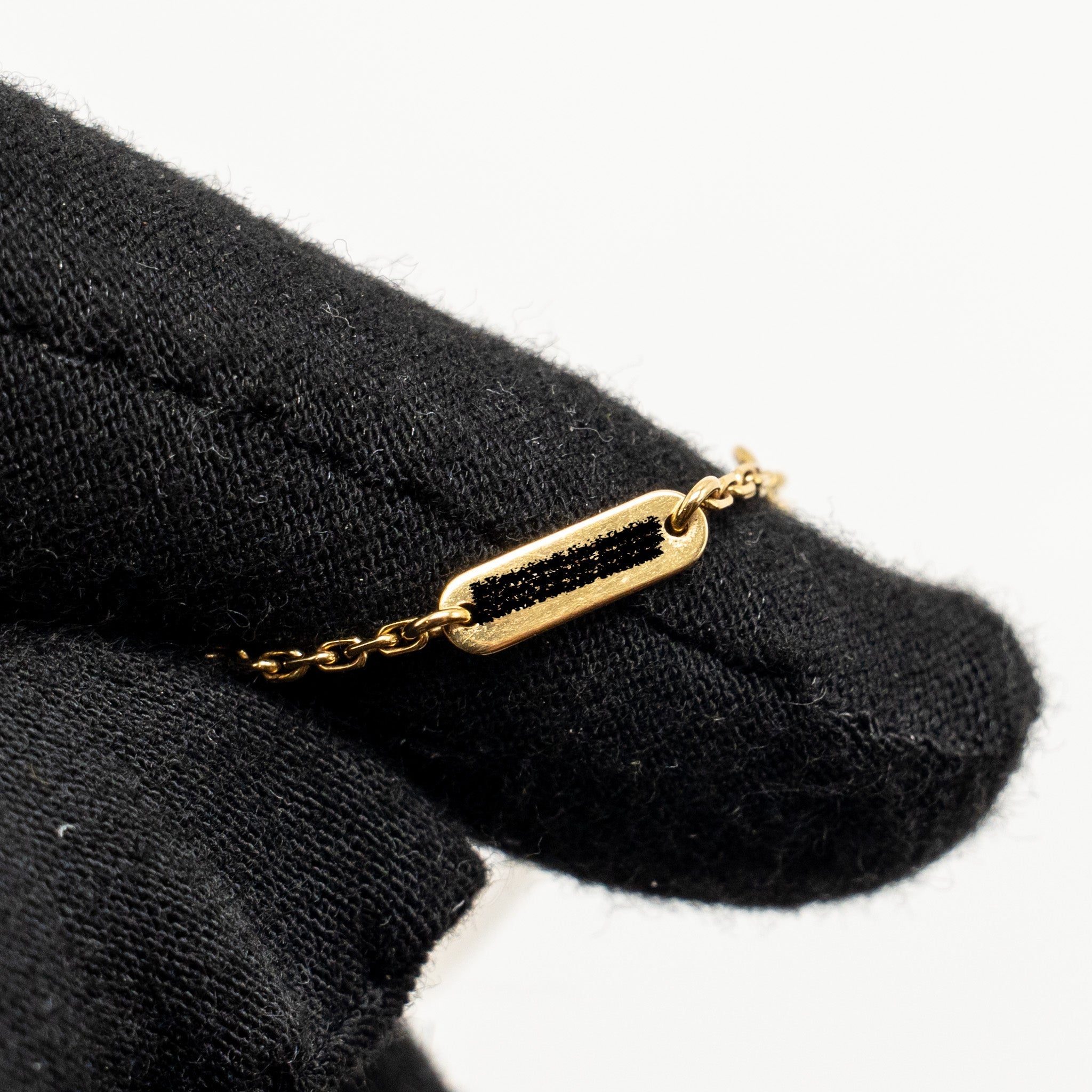 VAN CLEEF & ARPELS VINTAGE ALHAMBRA PENDANT 18K YELLOW GOLD ONYX