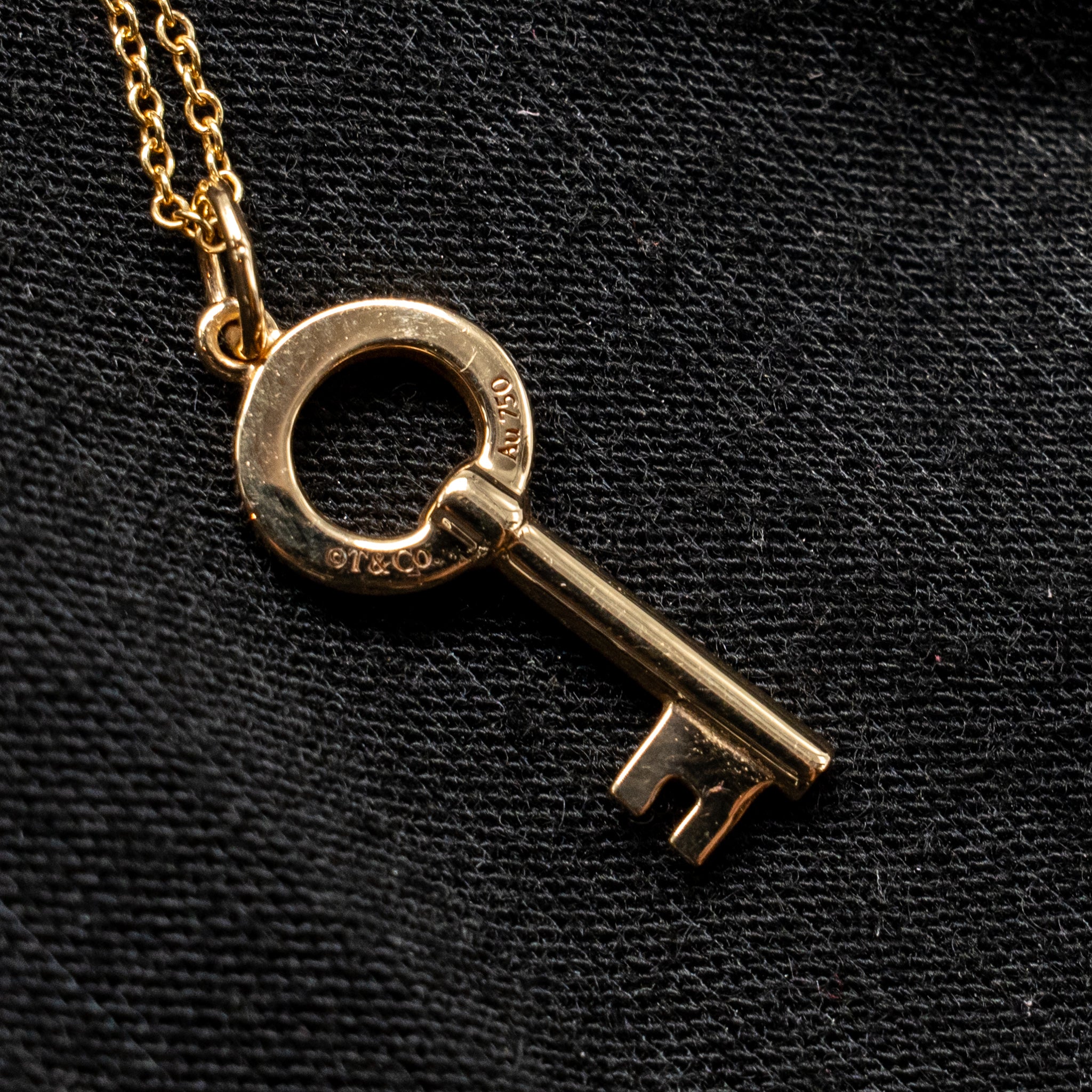 TIFFANY DIAMOND OVAL KEY PENDANT ROSE GOLD WITH PENDANT CHAIN YELLOW GOLD