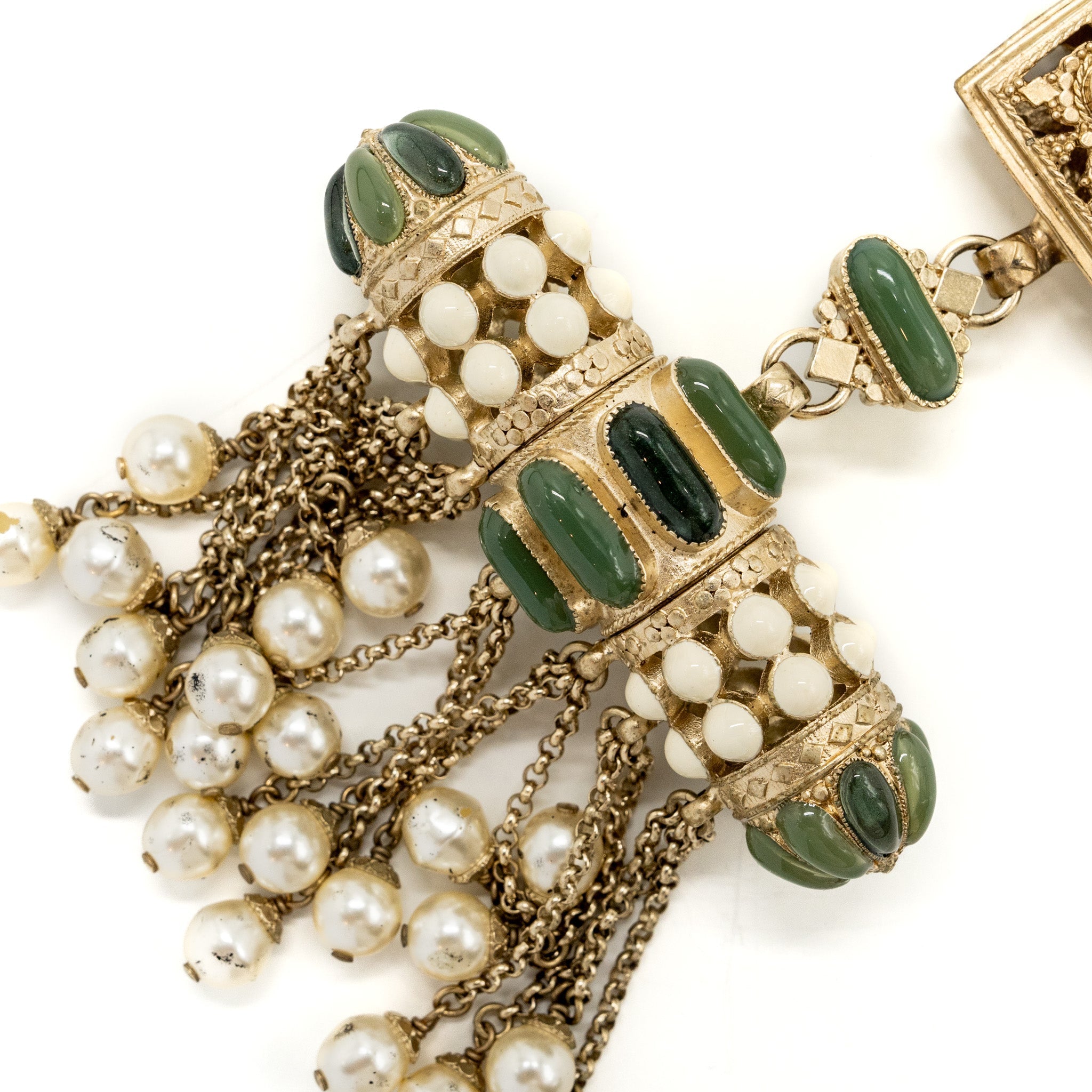 CHANEL CC LOGO/PEARL DROP NECKLACE 2015 LIMITED EDITION MULTICOLOUR LIGHT GOLD TONE