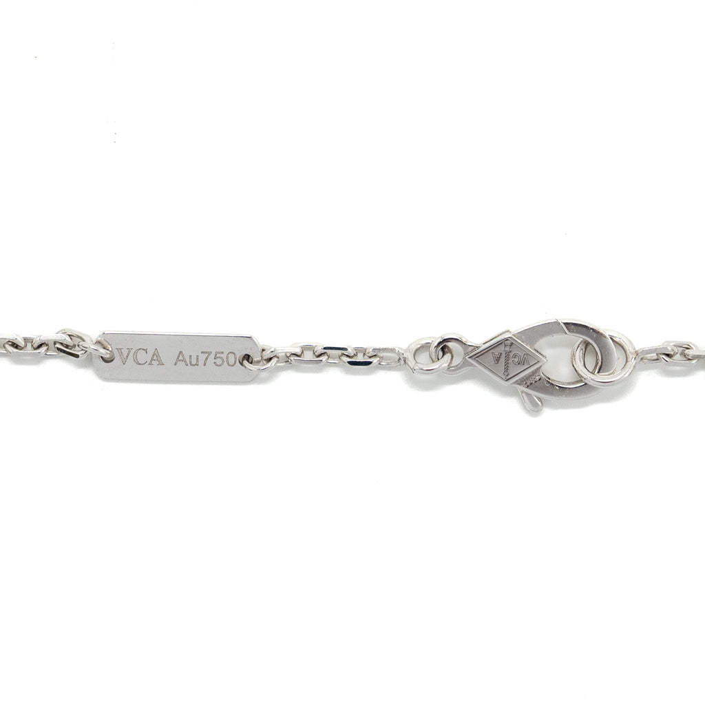 VAN CLEEF AND ARPELS MAGIC ALHAMBRA PENDANT 18K WHITE GOLD / MOTHER OF PEARL