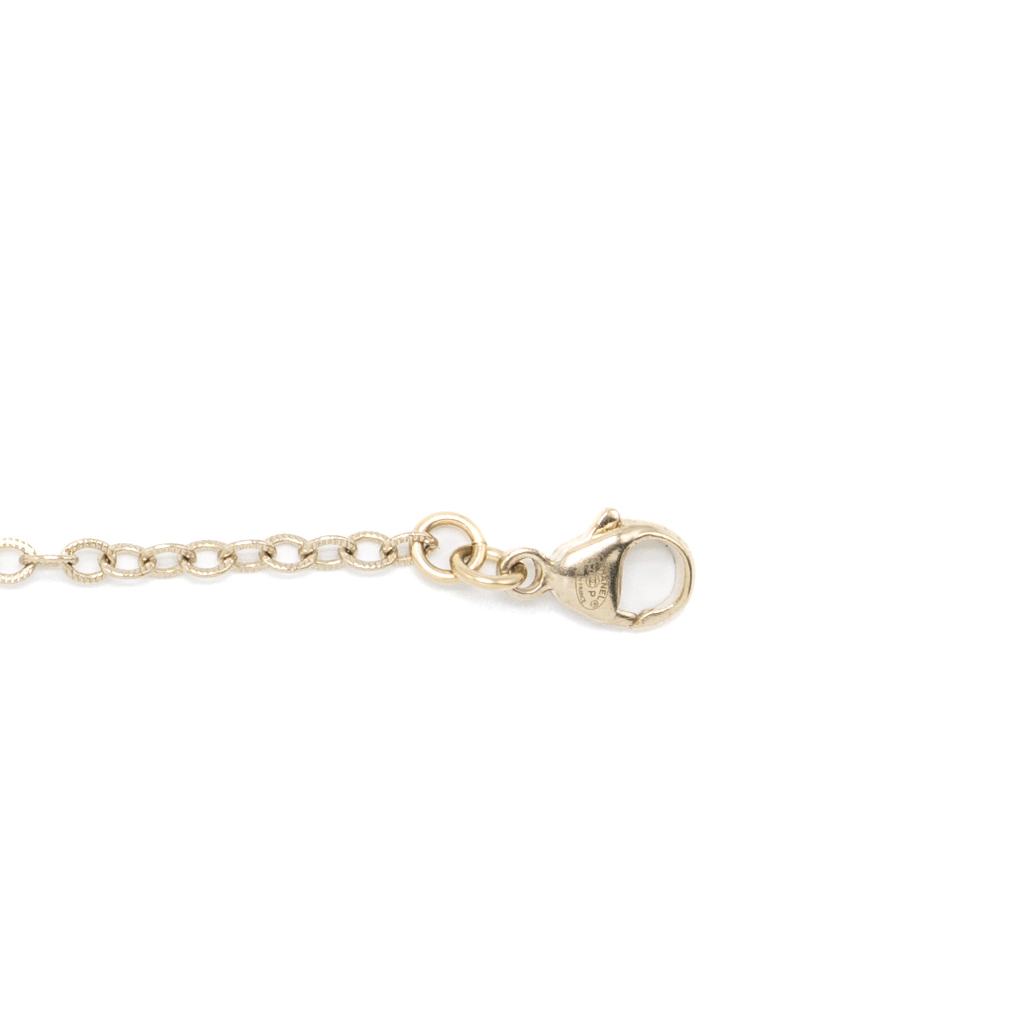 CHANEL CC LOGO DROPPED/PEARL BRACELET LIGHT GOLD TONE
