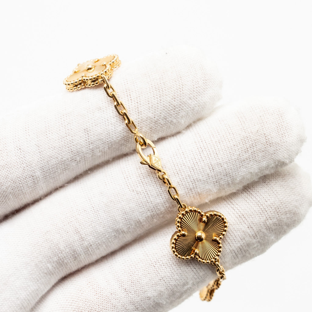 VAN CLEEF AND ARPELS VINTAGE ALHAMBRA BRACELET, 5 MOTIF YELLOW GOLD