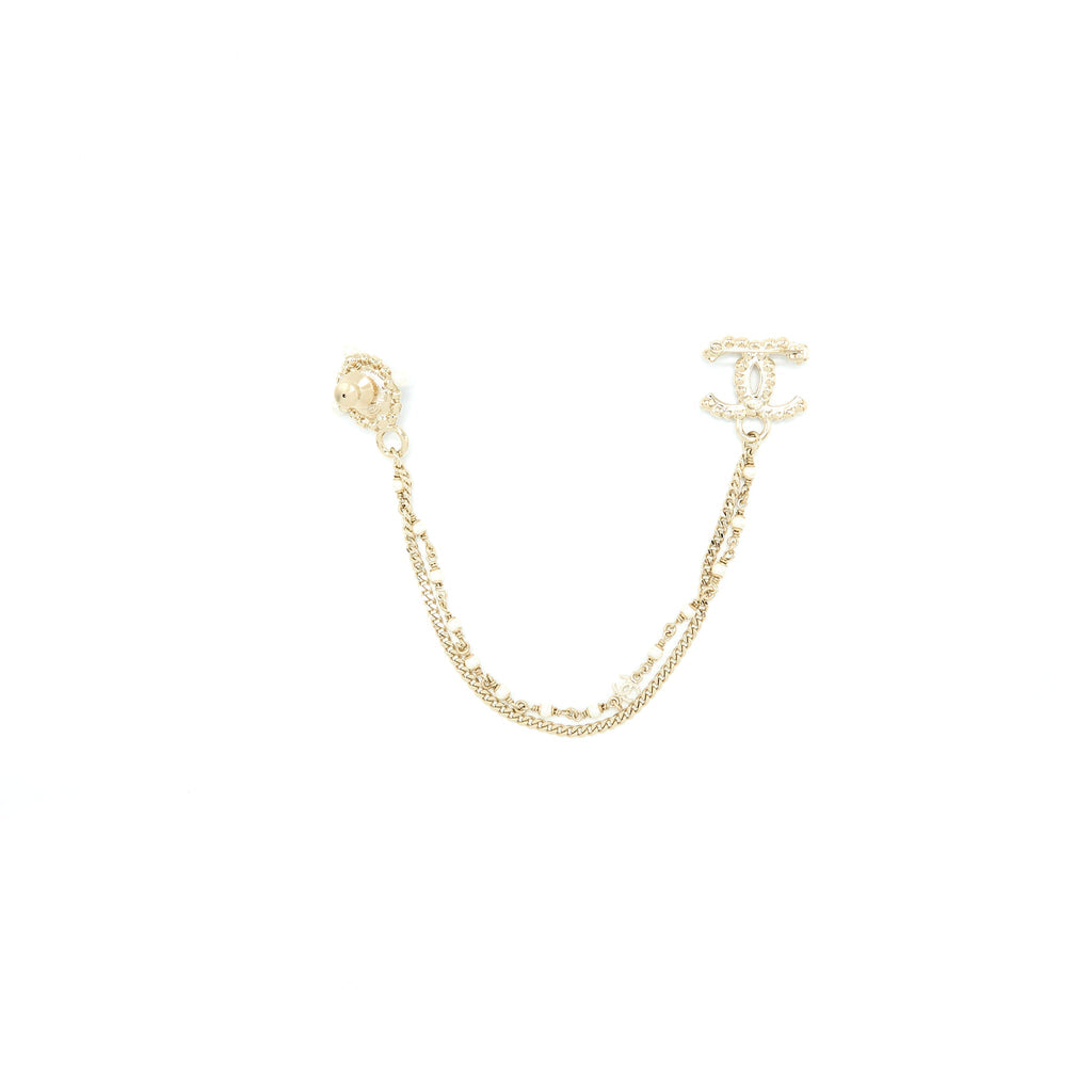CHANEL CC LOGO CHAIN BROOCH CRYSTAL LIGHT GOLD TONE