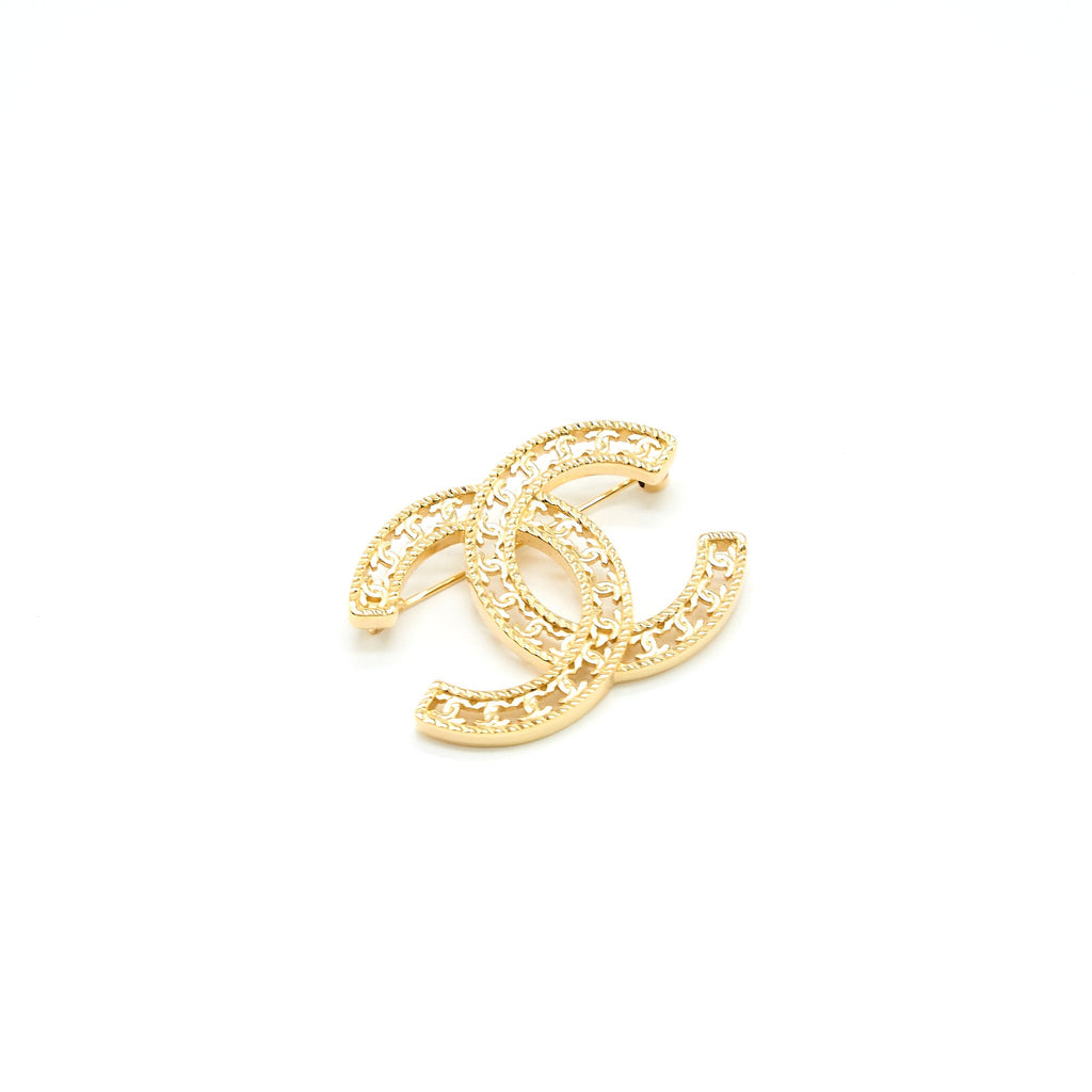 CHANEL CC LOGO/MINI CC LOGO BROOCH GOLD TONE