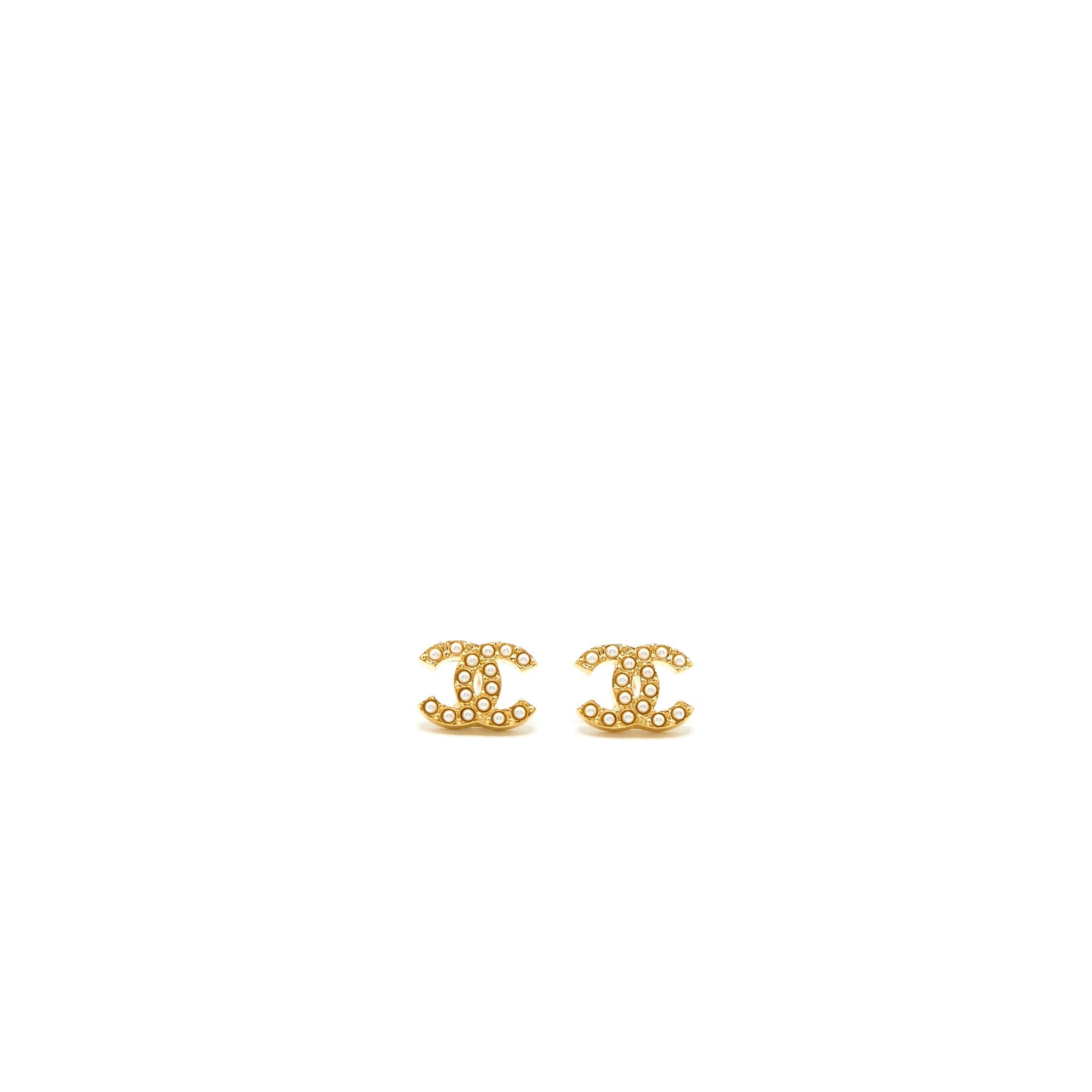 CHANEL MINI PEARL CC LOGO EARRINGS GOLD TONE