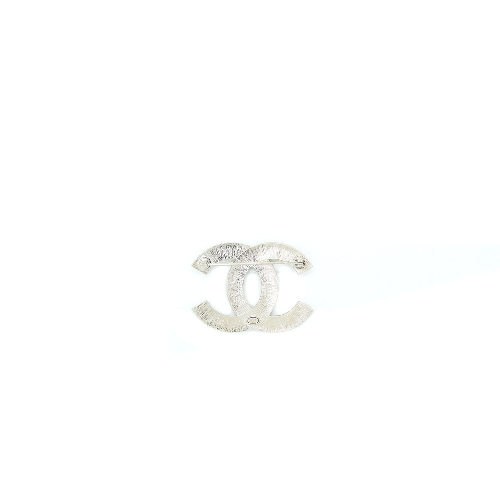 CHANEL CC LOGO BROOCH METAL/STRASS SILVER TONE