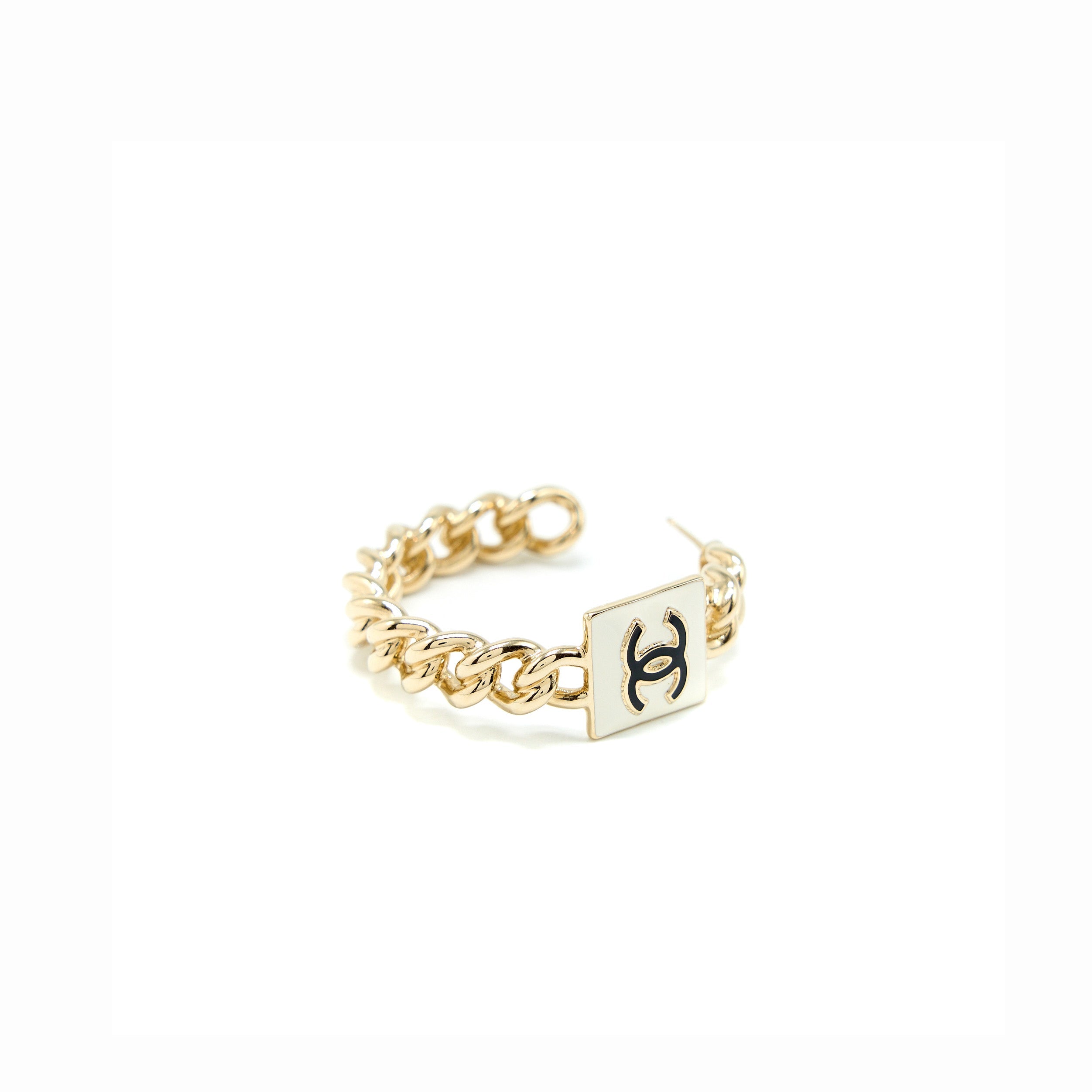 CHANEL GIANT CC EARRING WITH ENAMEL SQUARE CC BLACK/WHITE LIGHT GOLD TONE