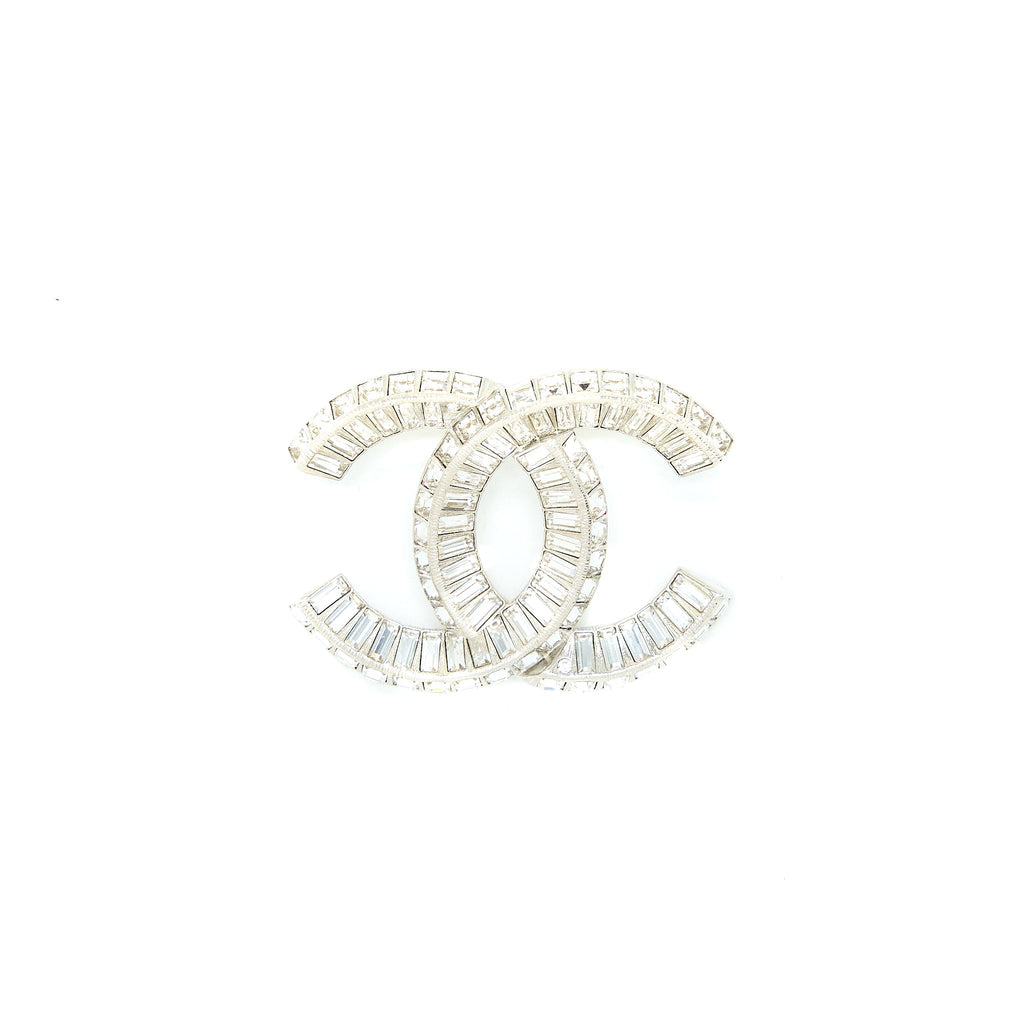 CHANEL CC LOGO BROOCH METAL/STRASS SILVER TONE