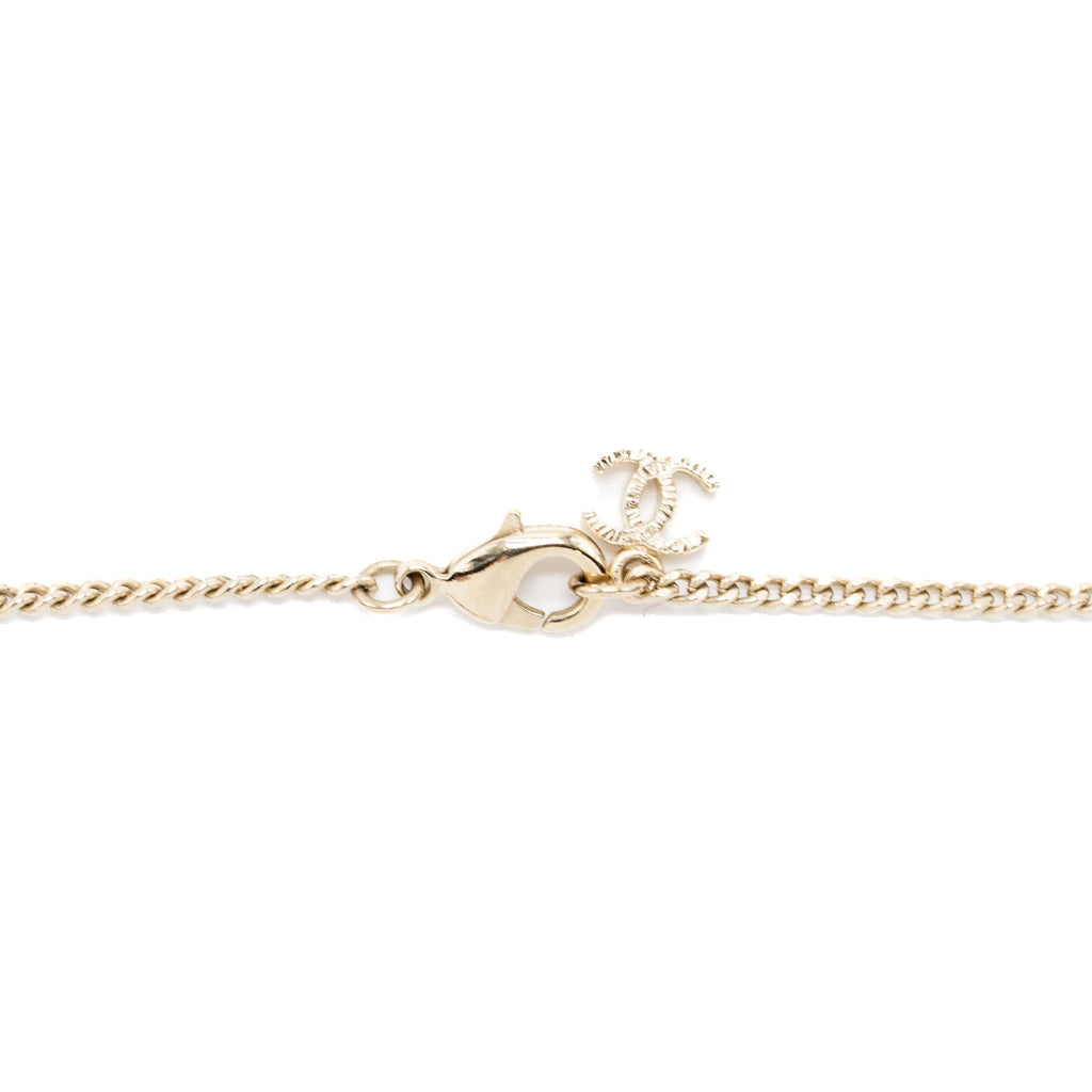 CHANEL CLASSIC CC LOGO PENDANT CRYSTAL LGHW