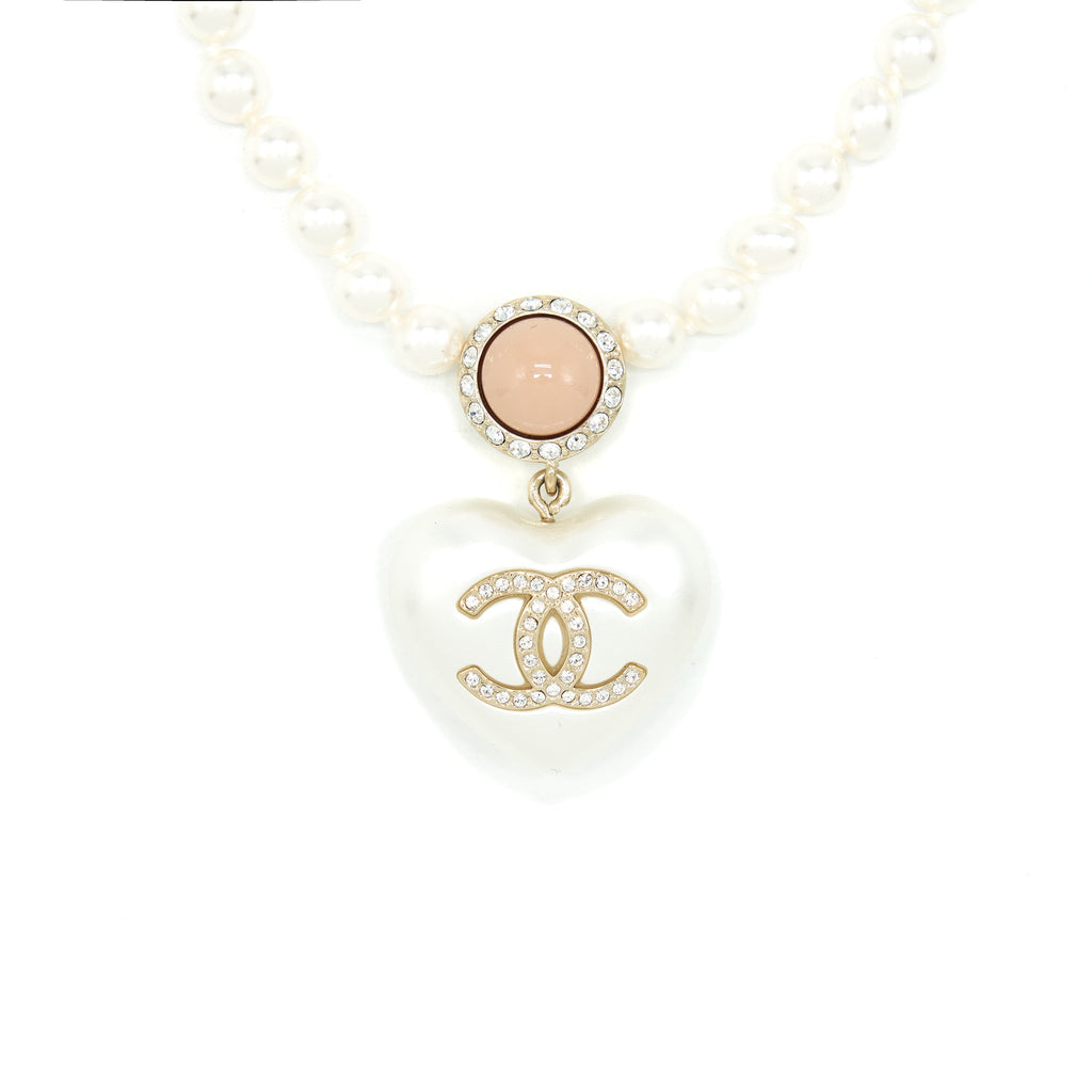 CHANEL PEARL NECKLACE WITH HEART PEARL CRYSTAL CC LOGO LGHW