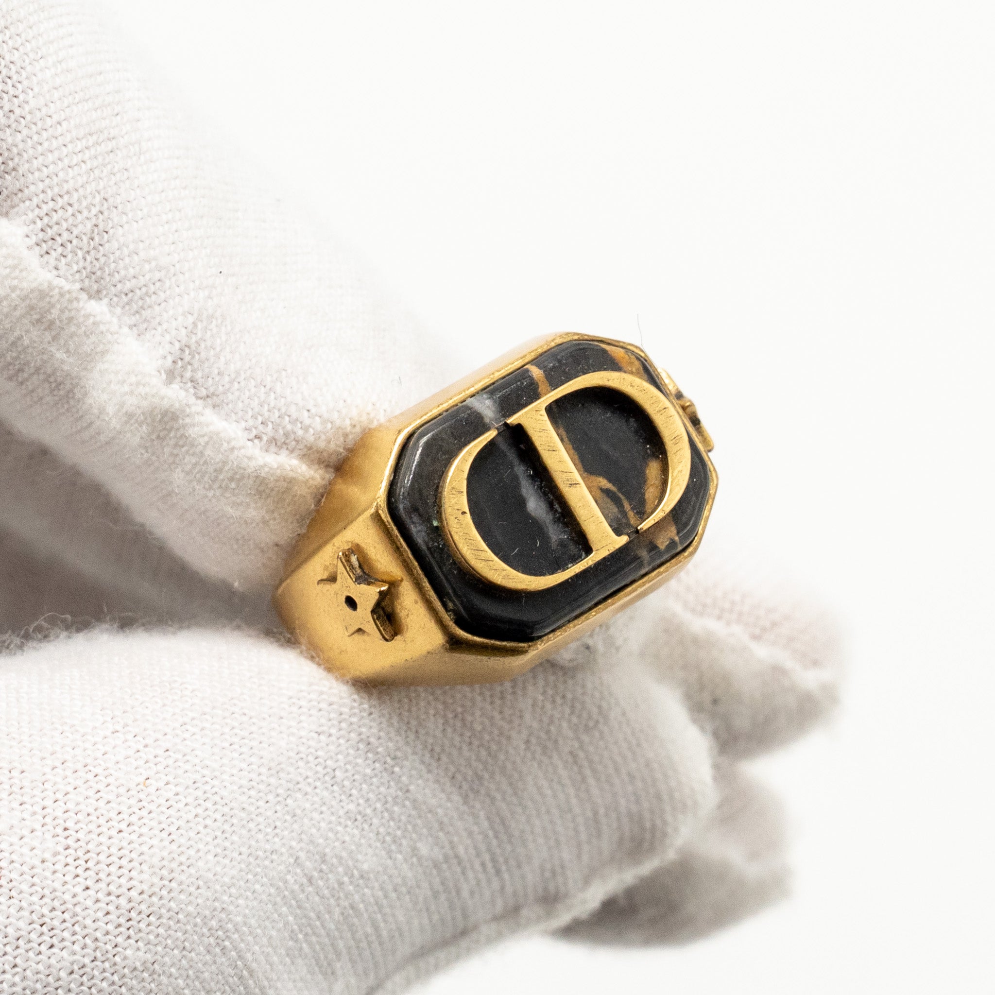 DIOR CD AND STAR RING GOLD TONE