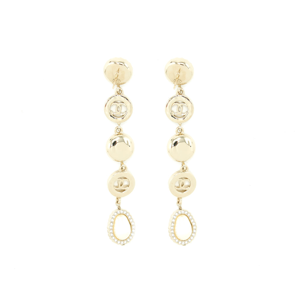 CHANEL CRYSTALS CC LOGO AND PEARLS ROUND DROP EARRINGS LGHW