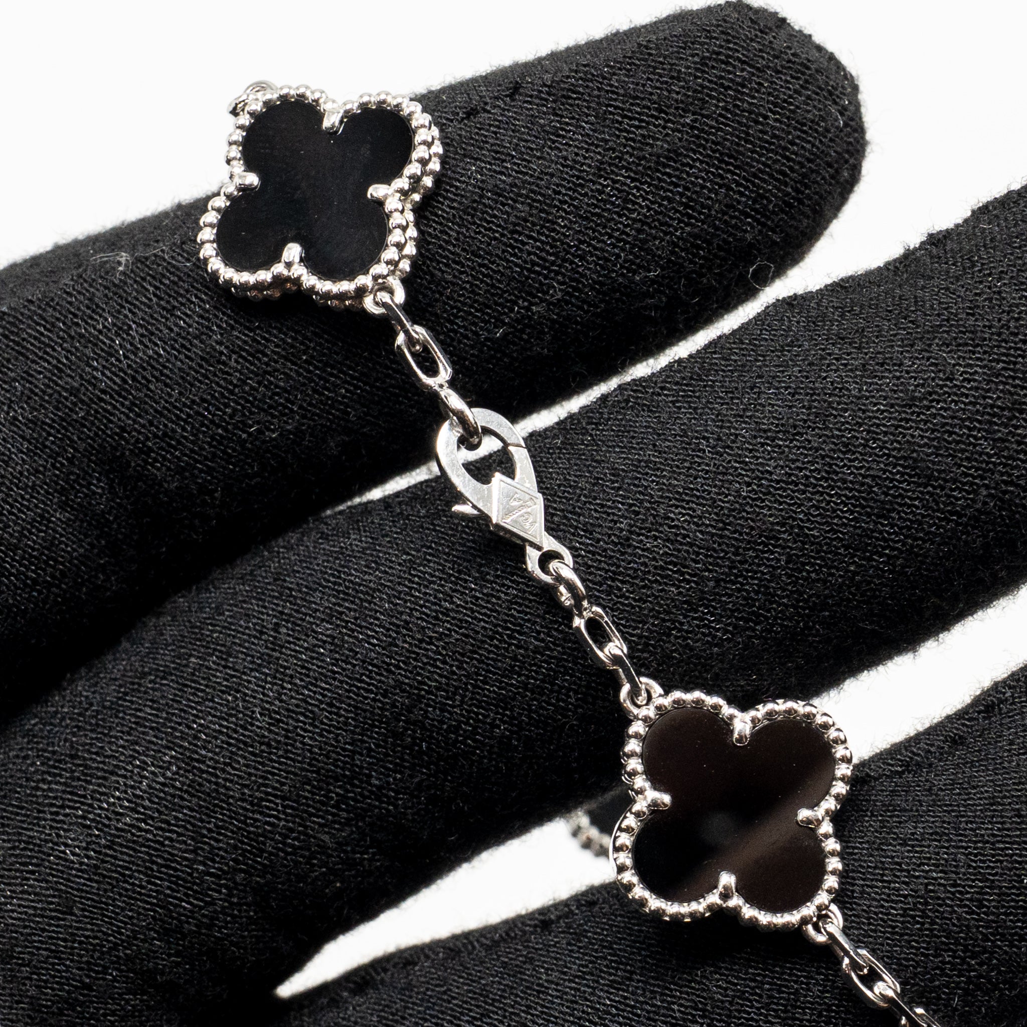 VAN CLEEF & ARPELS VINTAGE ALHAMBRA BRACELET 5 MOTIFS WHITE GOLD/DIAMONDS/ONYX
