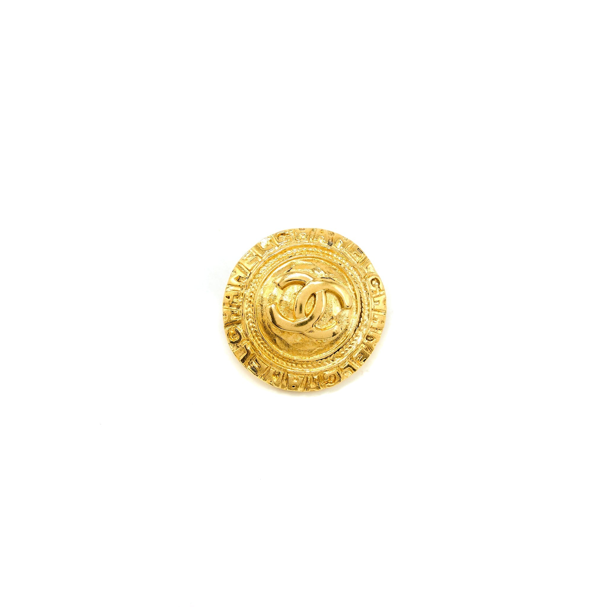 CHANEL VINTAGE ROUND EAR CLIPS GOLD TONE