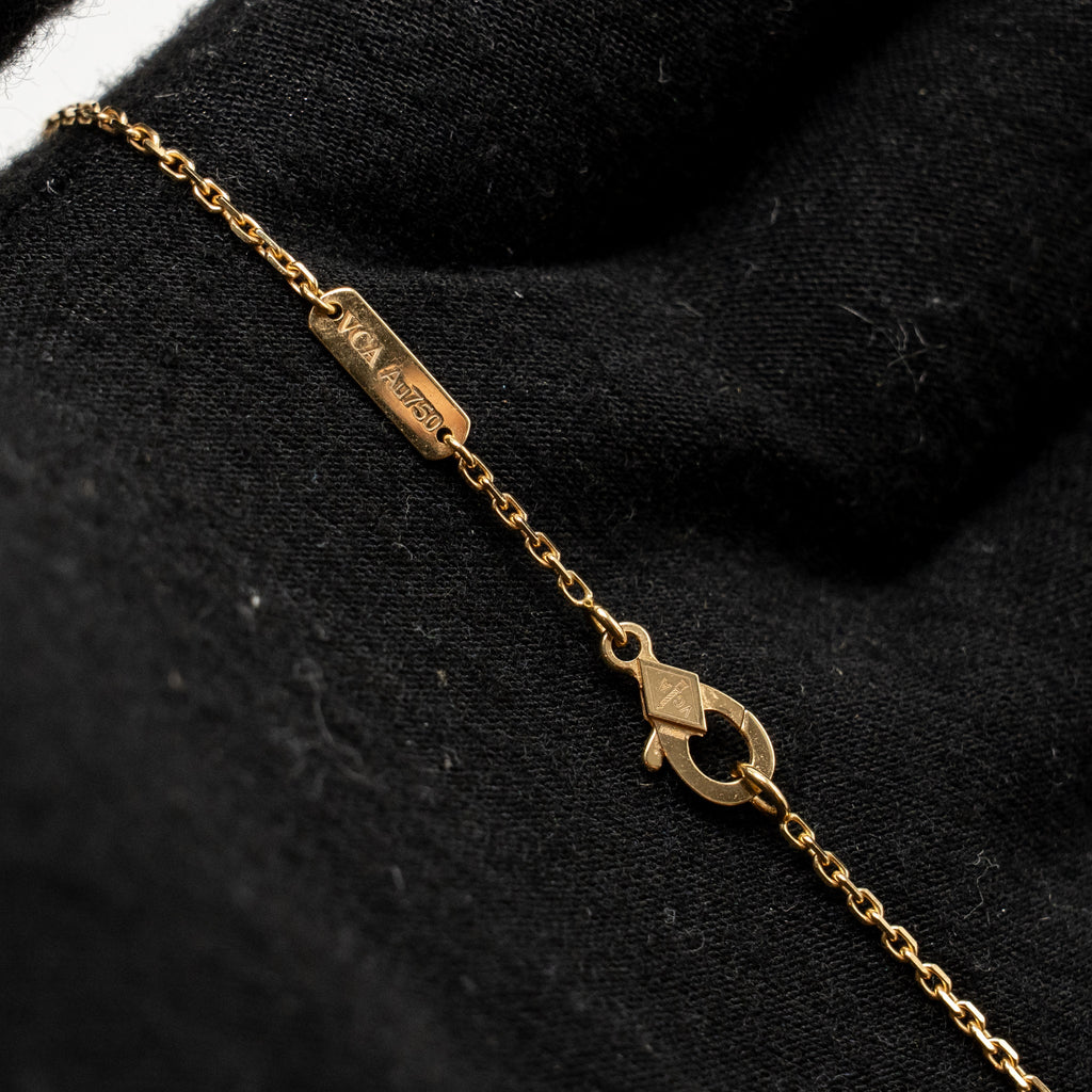 VAN CLEEF AND ARPELS VINTAGE ALHAMBRA PENDANT 18K YELLOW GOLD, TIGER EYE
