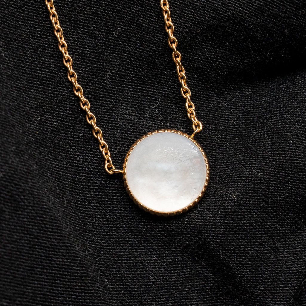 DIOR ROSE DES VENTS NECKLACE MOTHER OF PEARL/RUBY ROSE GOLD