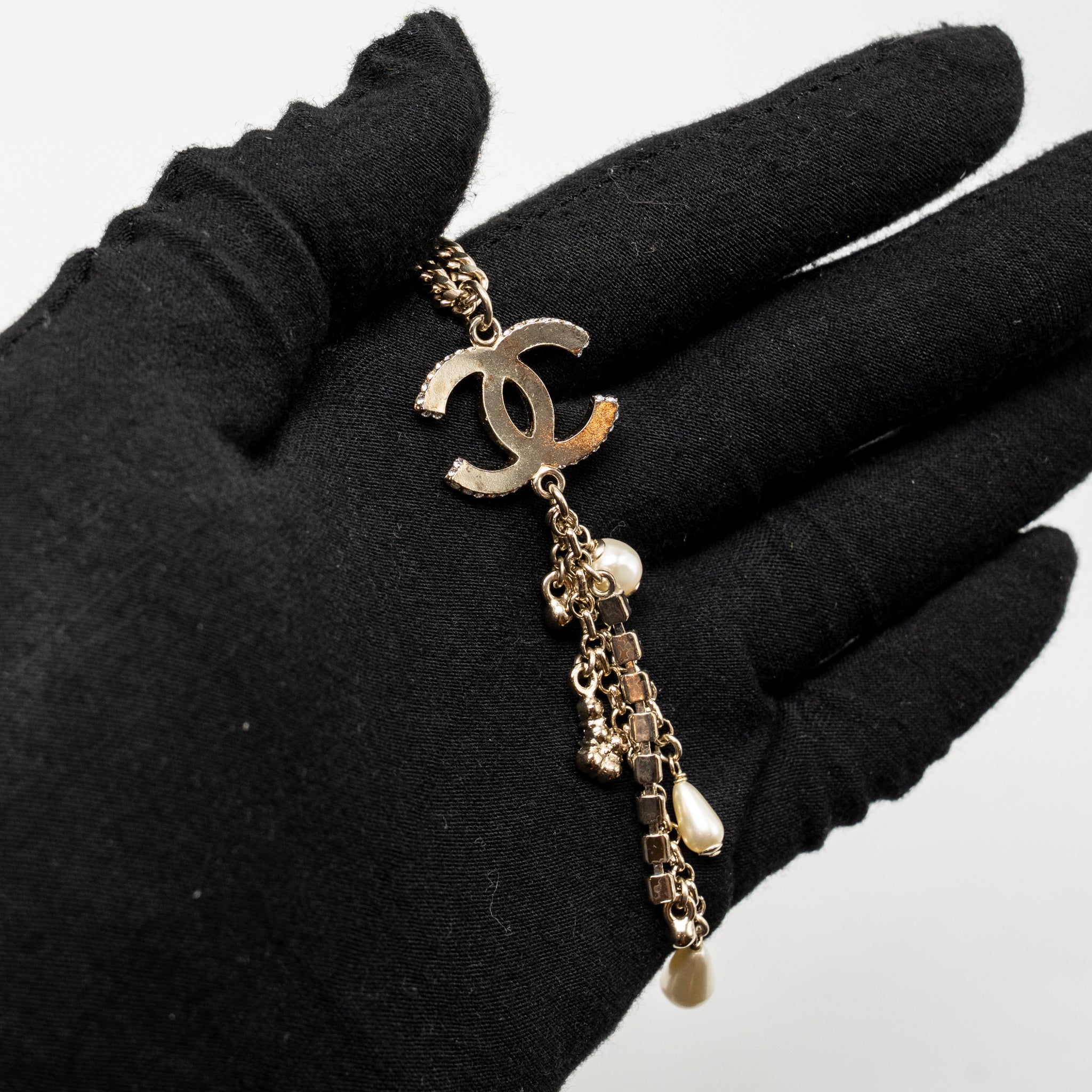 CHANEL PEARL AND CRYSTAL DROP CC NECKLACE MULTICOLOUR STONES LIGHT GOLD TONE