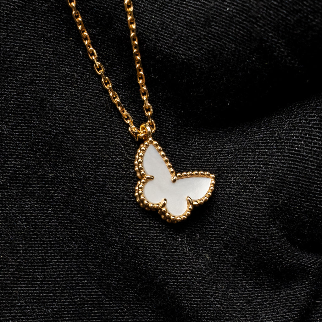 VAN CLEEF & ARPELS SWEET BUTTERFLIES PENDANT YELLOW GOLD/MOTHER-OF-PEARL