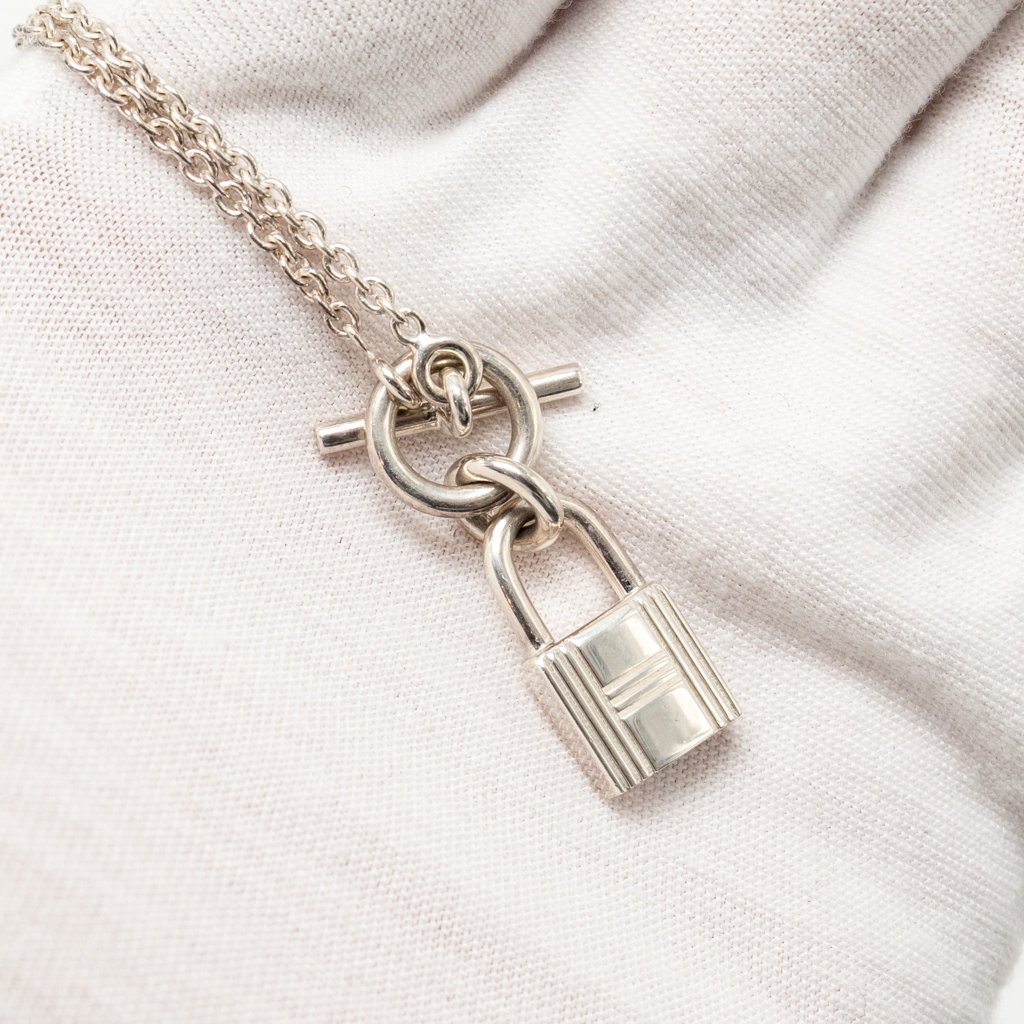 HERMES KELLY CADENAS PENDANT STERLING SILVER