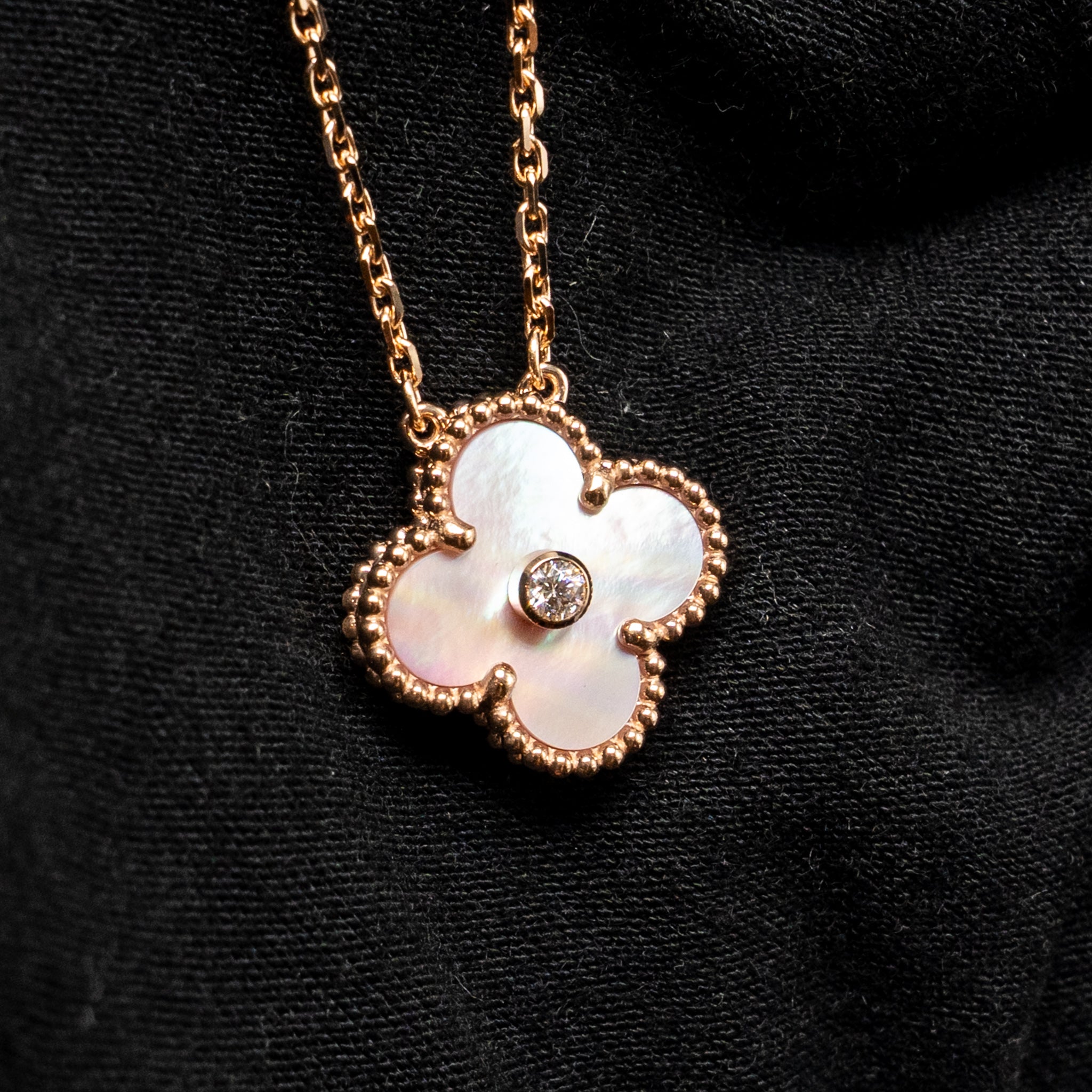 VAN CLEEF & ARPELS 2025 HOLIDAY PENDANT PINK MOTHER OF PEARL ROSE GOLD WITH DIAMOND