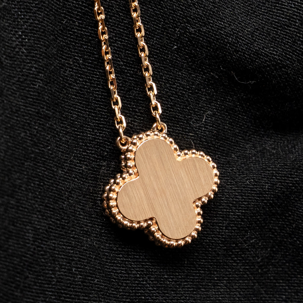 VAN CLEEF & ARPELS 2025 HOLIDAY PENDANT PINK MOTHER OF PEARL ROSE GOLD WITH DIAMOND