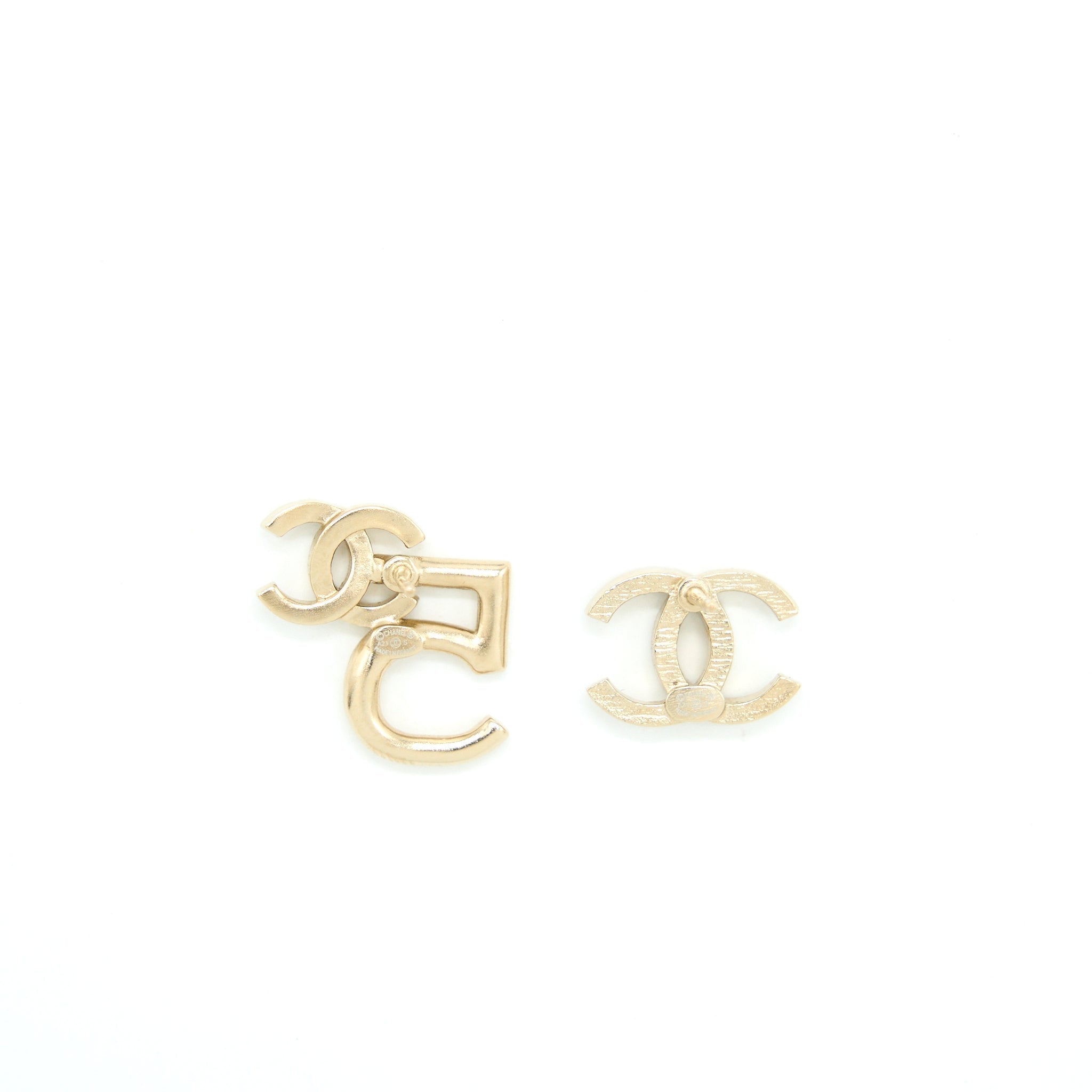 CHANEL CRYSTAL CC LOGO NO.5 EARRINGS LGHW