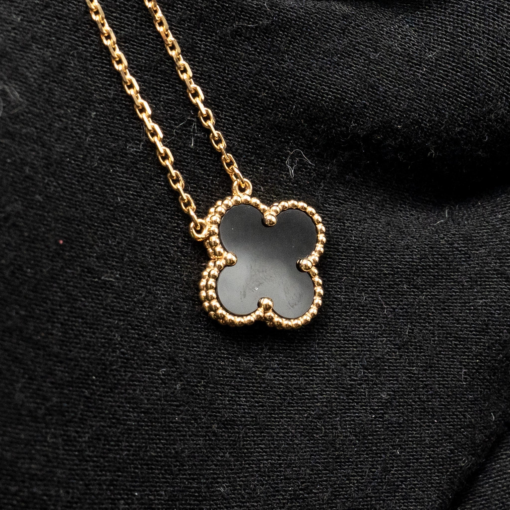 VAN CLEEF VINTAGE ALHAMBRA PENDANT 18K YELLOW GOLD , ONYX