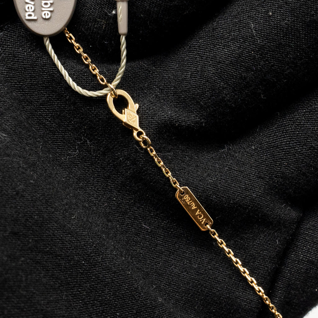 VAN CLEEF VINTAGE ALHAMBRA PENDANT 18K YELLOW GOLD , ONYX