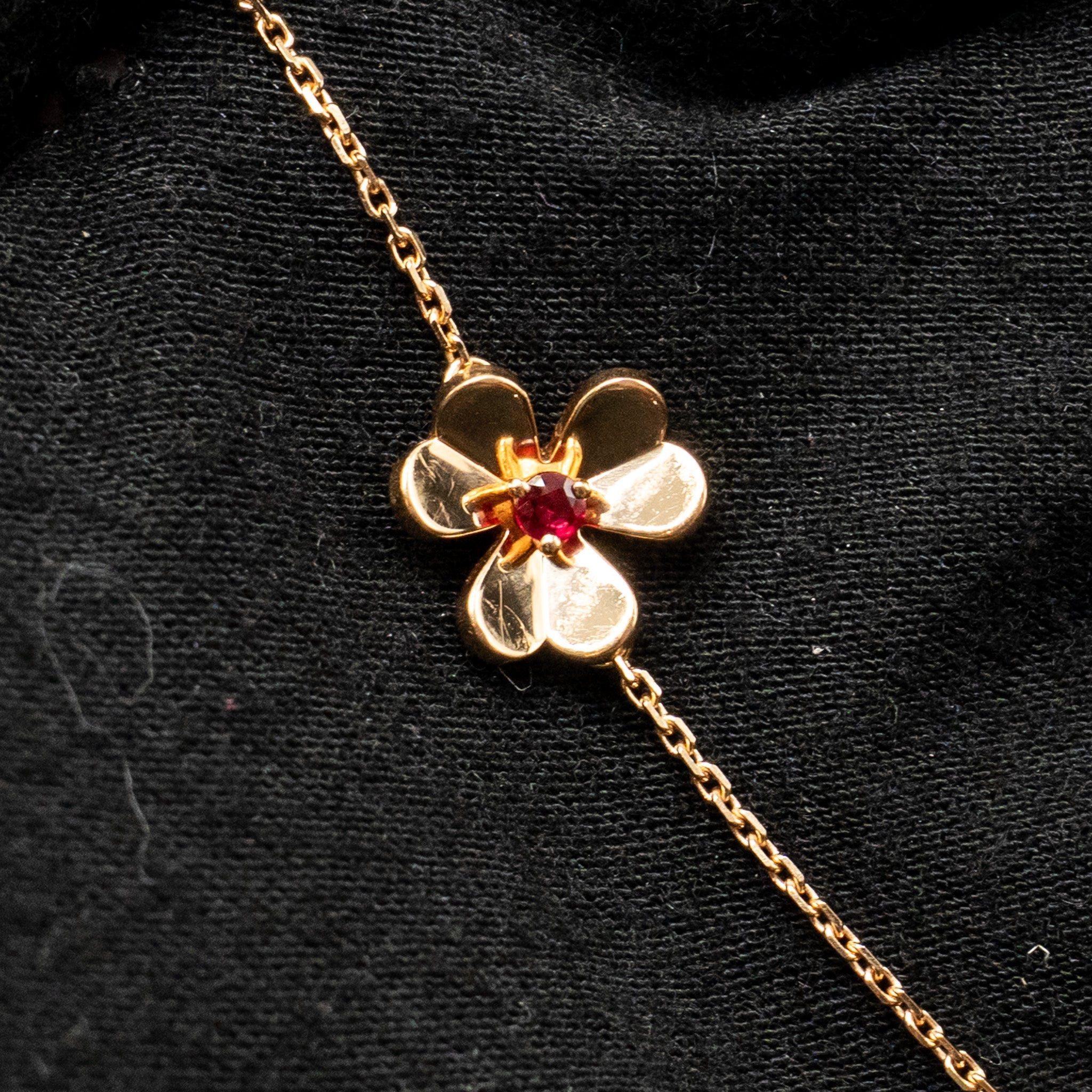 VAN CLEEF & ARPELS FRIVOLE BRACELET ROSE GOLD WITH RUBY STONE