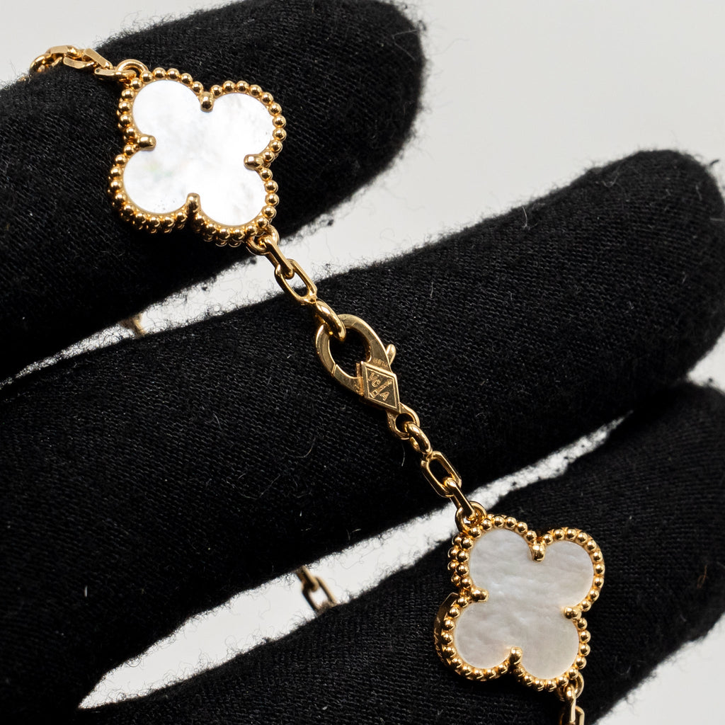 VAN CLEEF & ARPELS VINTAGE ALHAMBRA BRACELET 5 MOTIFS YELLOW GOLD, MOTHER OF PEARL