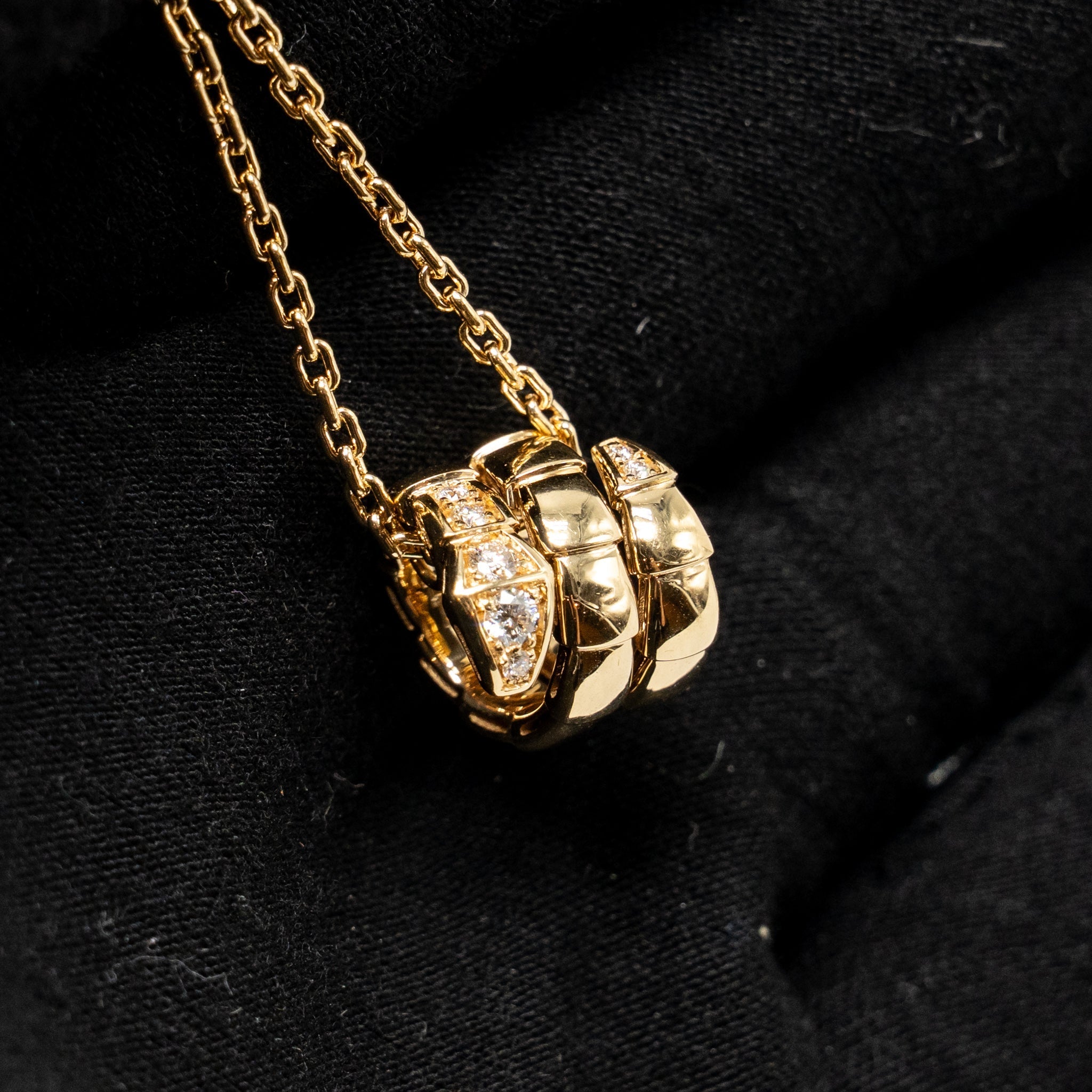 BVLGARI SERPENTI VIPER NECKLACE YELLOW GOLD WITH DIAMONDS