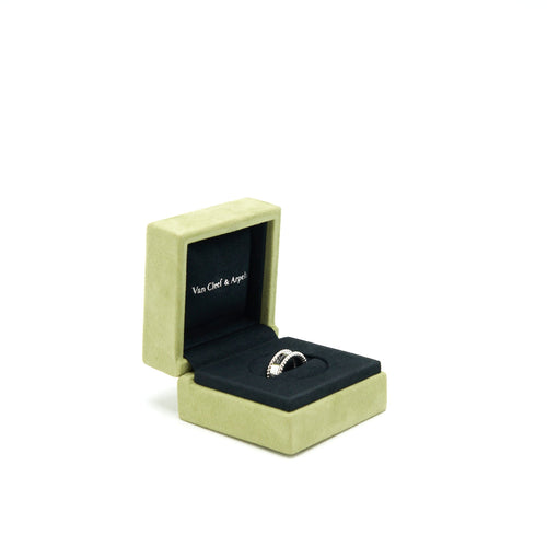VAN CLEEF AND ARPELS PERLEE SIGNATURE RING WHITE GOLD