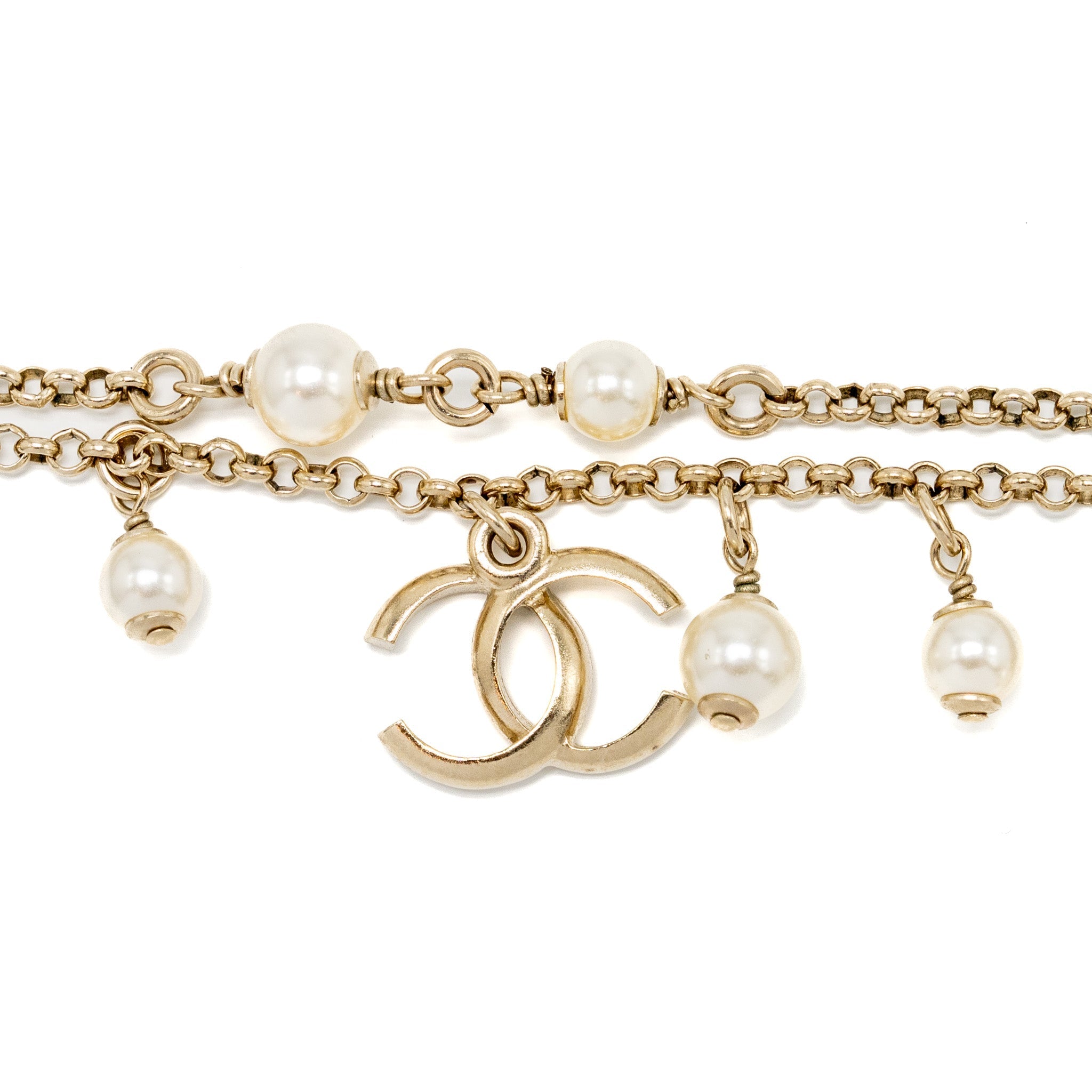 CHANEL DOUBLE CHAIN BRACELET WITH CC LOGO AND PEARL LIGHT GOLD TONE