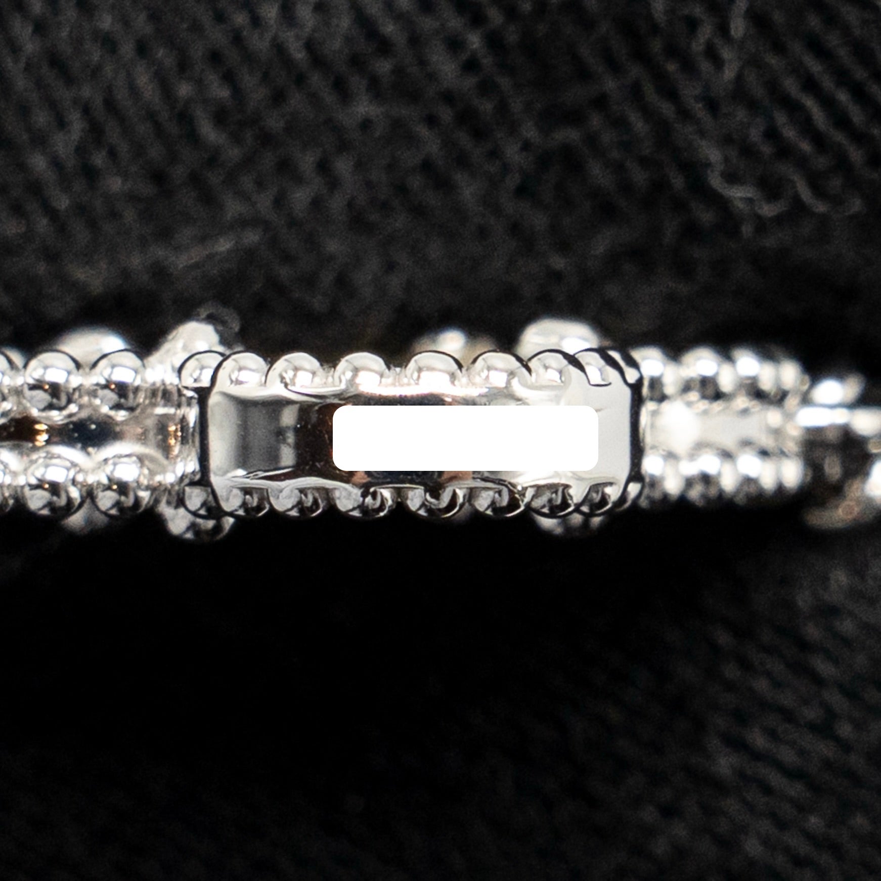 VAN CLEEF & ARPELS VINTAGE ALHAMBRA BRACELET, 5 MOTIFS WHITE GOLD / MOTHER OF PEARL