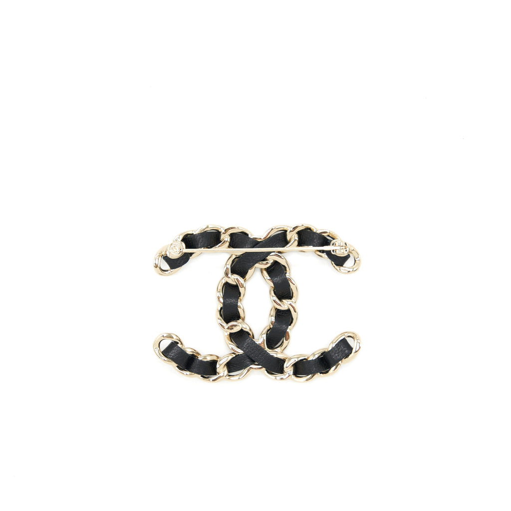 CHANEL CC WITH LEATHER CHAIN BROOCH BLACK LGHW