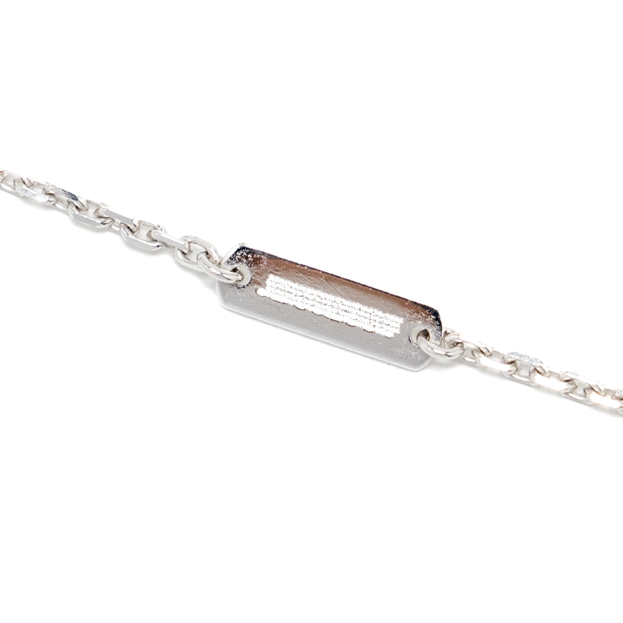 VAN CLEEF AND ARPELS VINTAGE ALHAMBRA PENDANT 18K WHITE GOLD / CHALCEDONY
