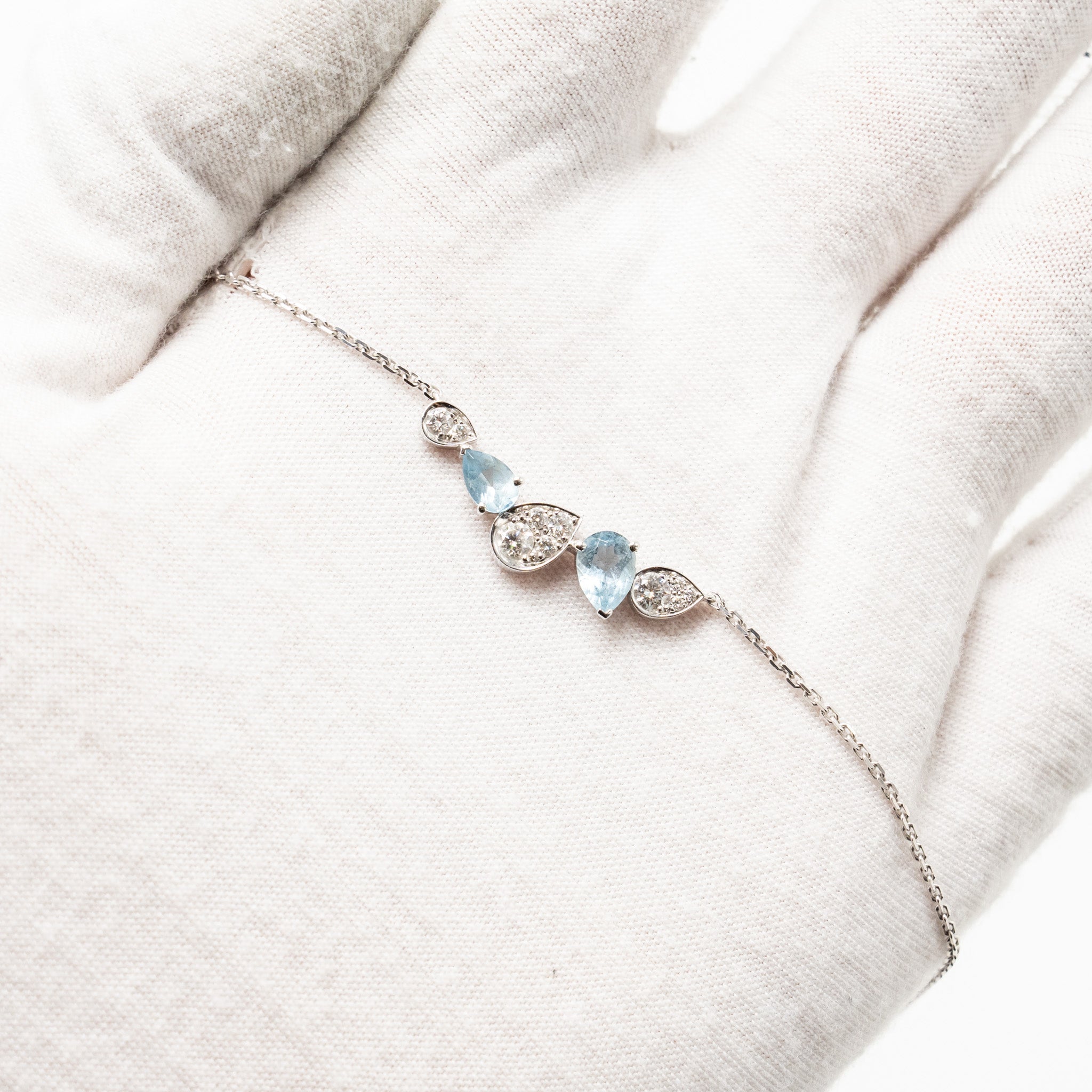 CHAUMET JOSEPHINE RINDE D’AIGRETTE NECKLACE WHITE GOLD / AQUAMARINES / DIAMONDS