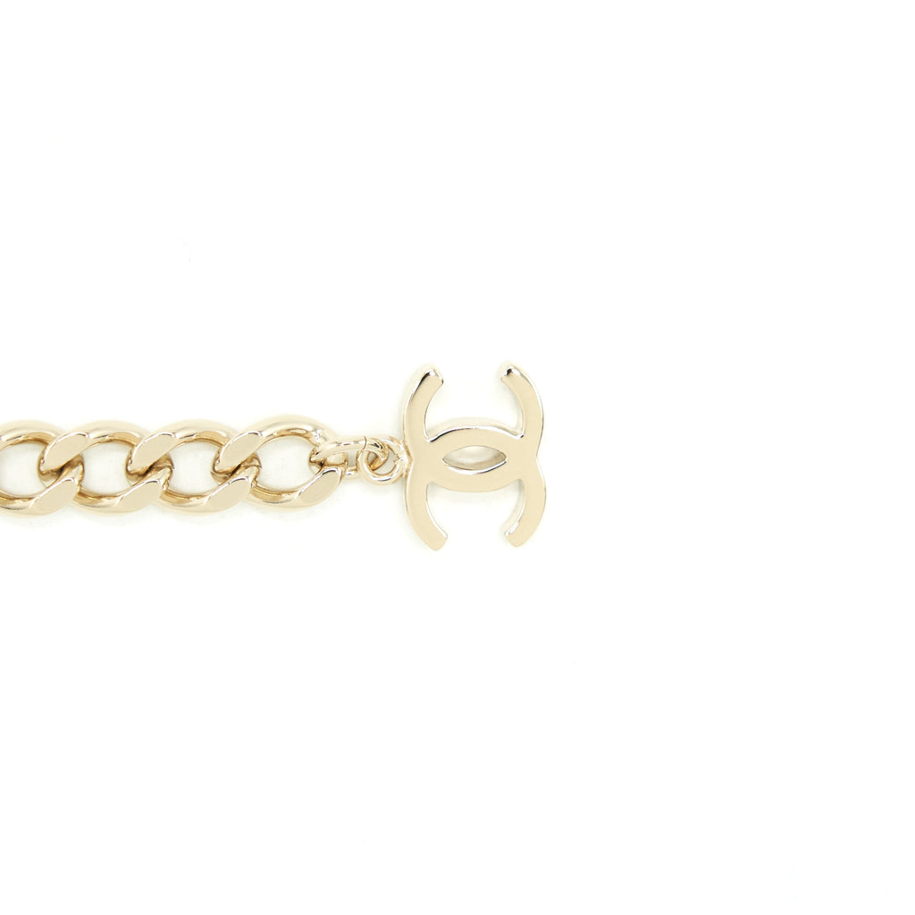 CHANEL CC LOGO CHAIN BRACELET LIGHT GOLD TONE