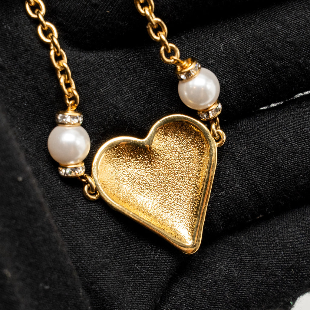 CHANEL CC HEART CHOCKER CRYSTAL/PEARL GOLD TONE
