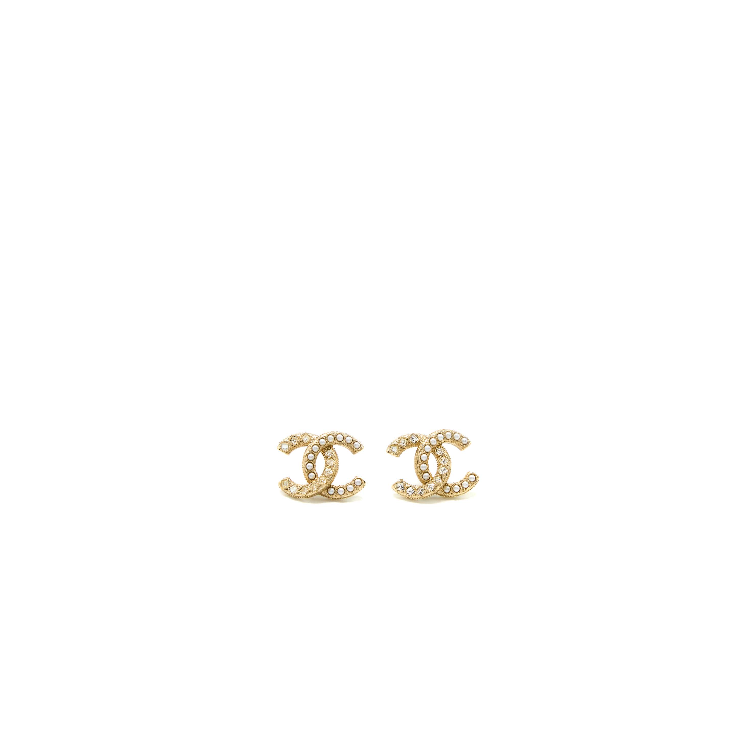 CHANEL CC LOGO PEARL/CRYSTAL EARRING LIGHT GOLD TONE