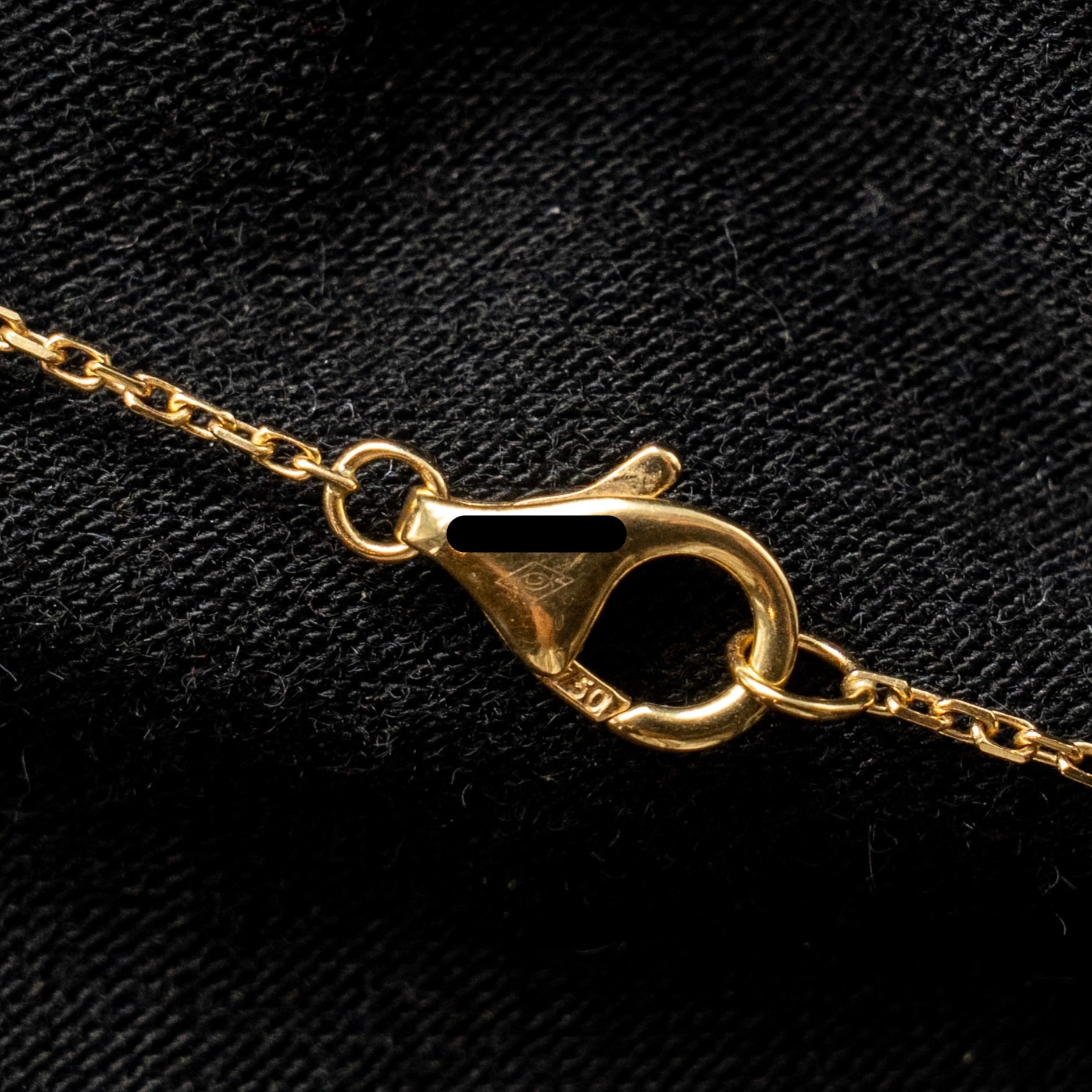 CARTIER AMULETTE DE CARTIER NEKCLACE, XS MODEL, WHITE MOTHER OF PEARL ROSE GOLD DIAMOND
