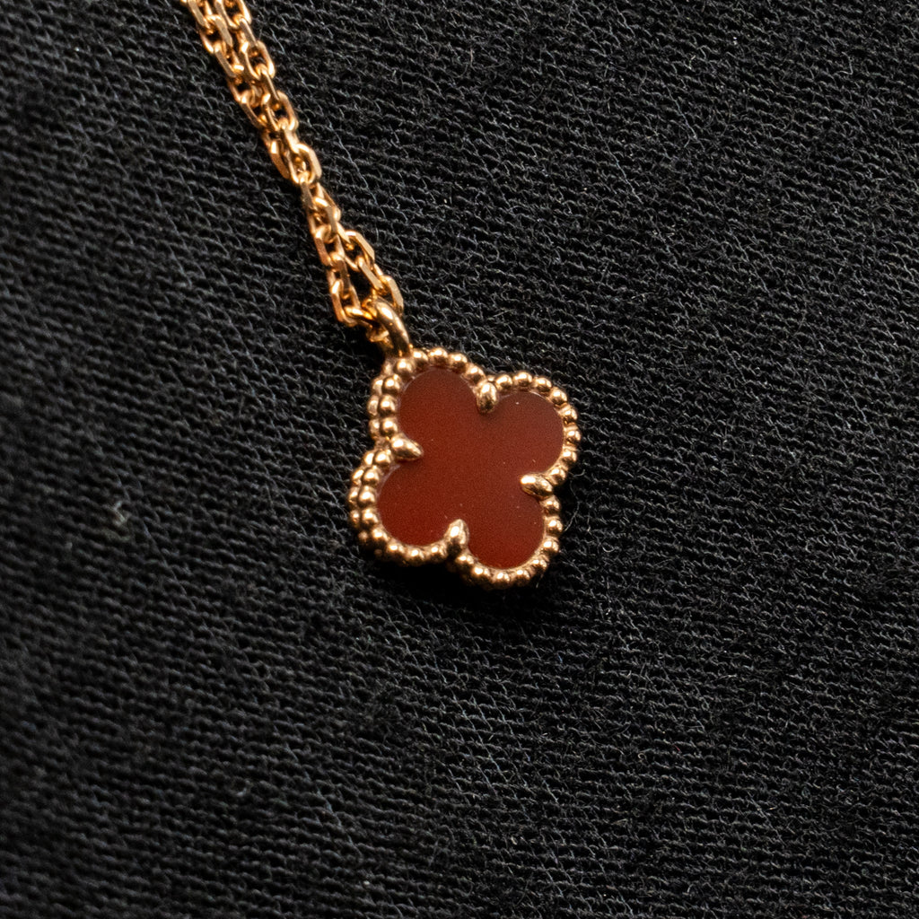 VAN CLEEF AND ARPELS SWEET ALHAMBRA PENDANT PENDANT ROSE GOLD CARNELIAN