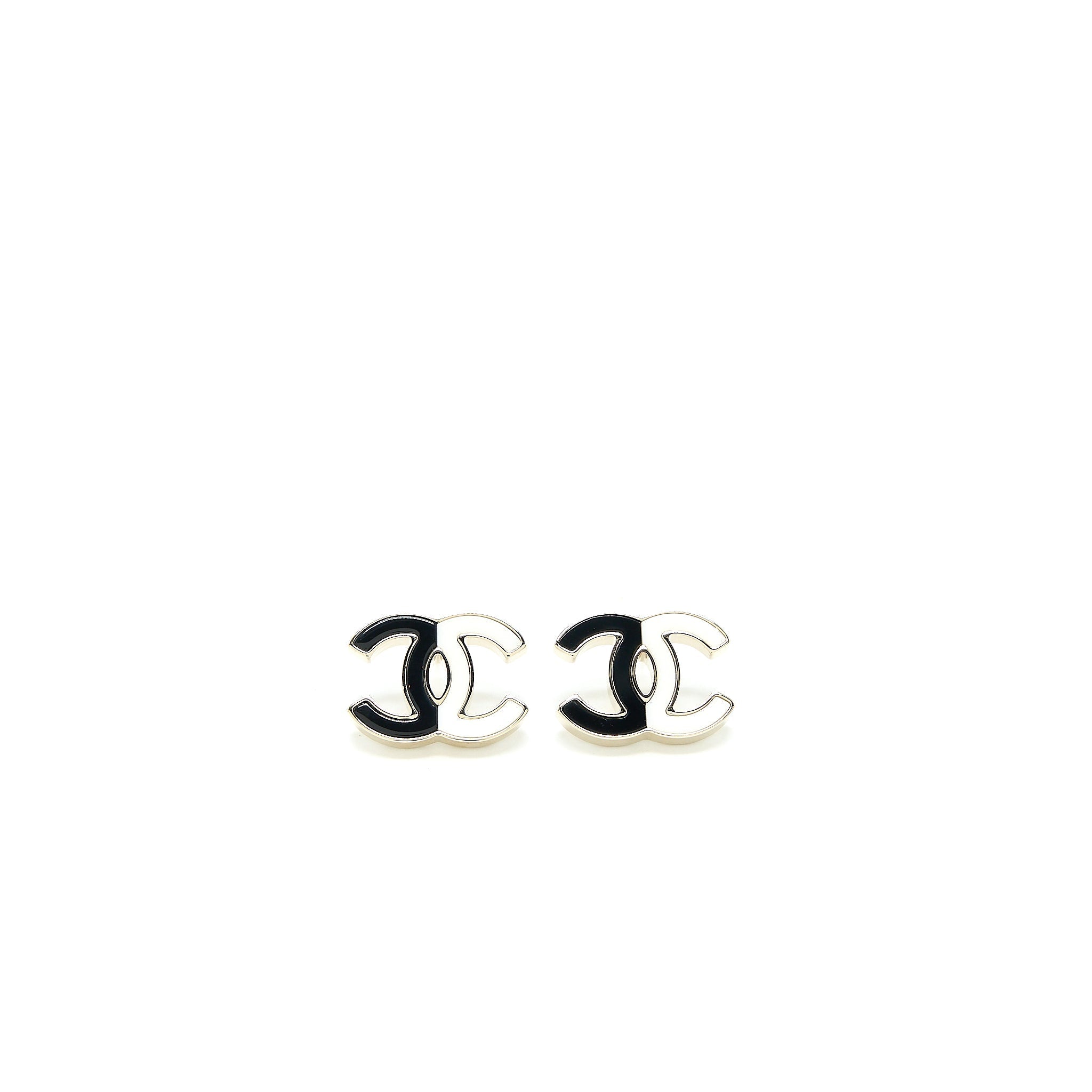 CHANEL CC LOGO EARRINGS ENAMEL BLACK/WHITE LIGHT GOLD TONE
