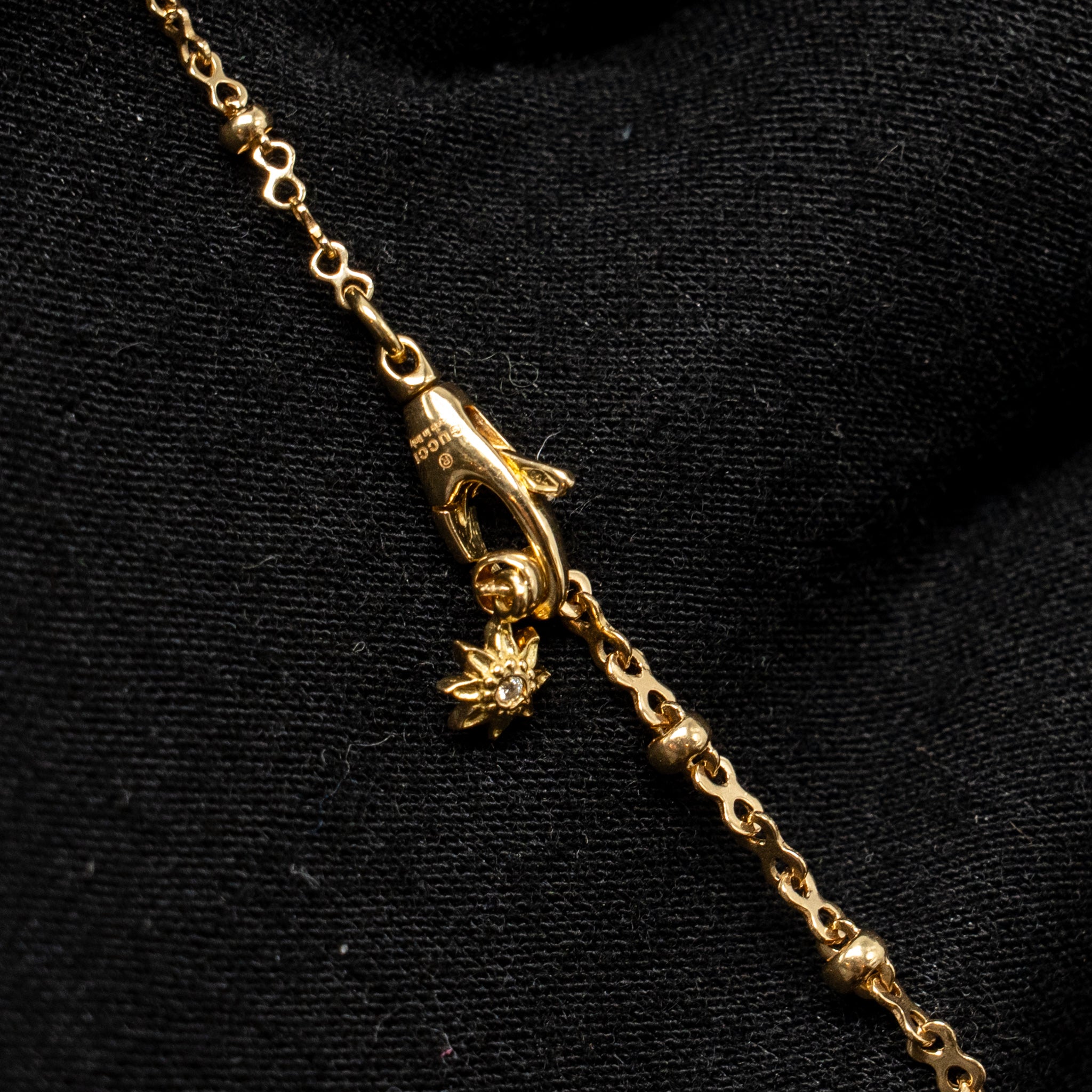 GUCCI DOUBLE G AND FLOWER PENDANT YELLOW GOLD, DIAMONDS