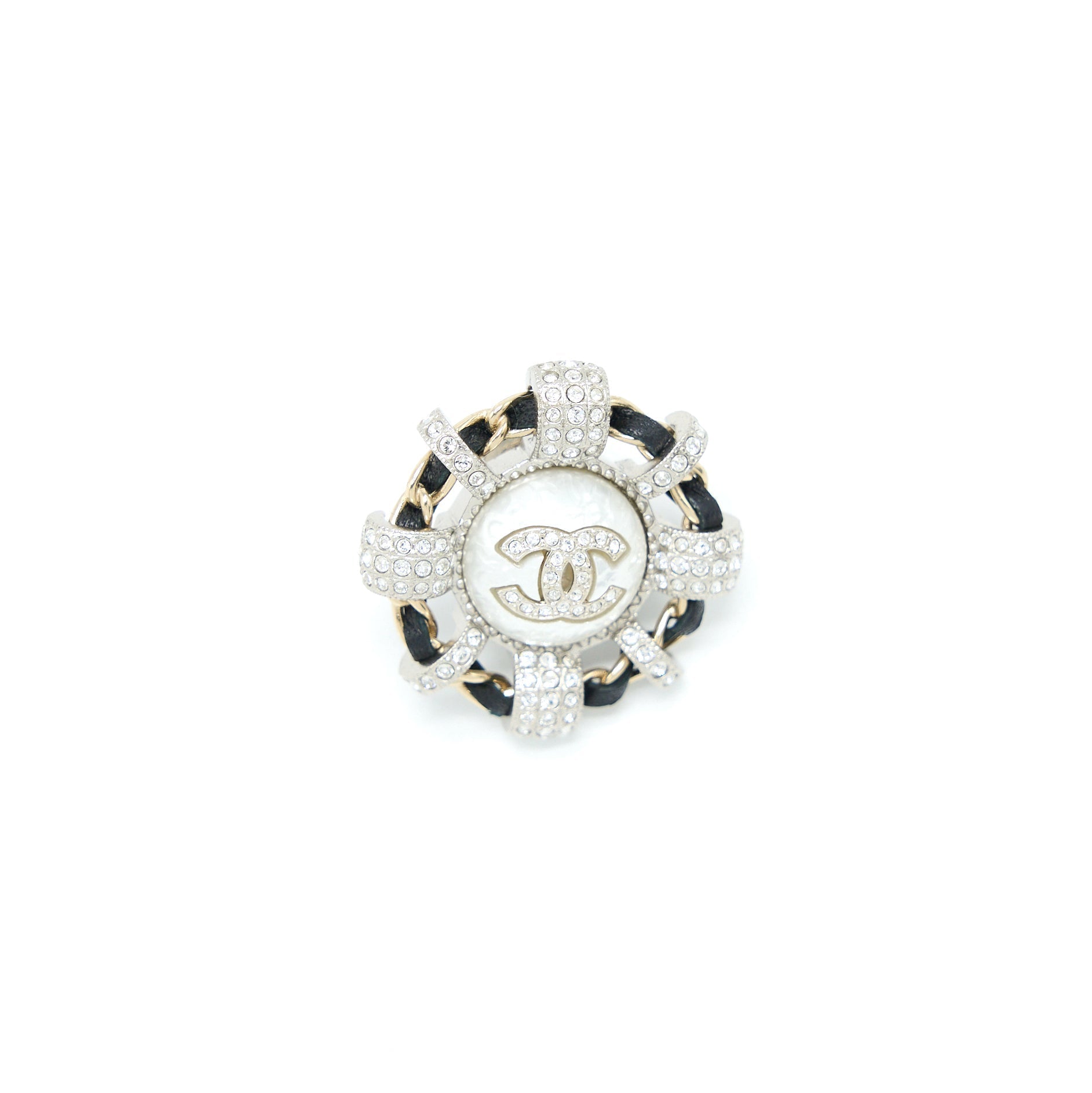 CHANEL ROUND WITH CC LOGO CRYSTAL/LEATHER CHAIN BROOCH LIGHT GOLD TONE