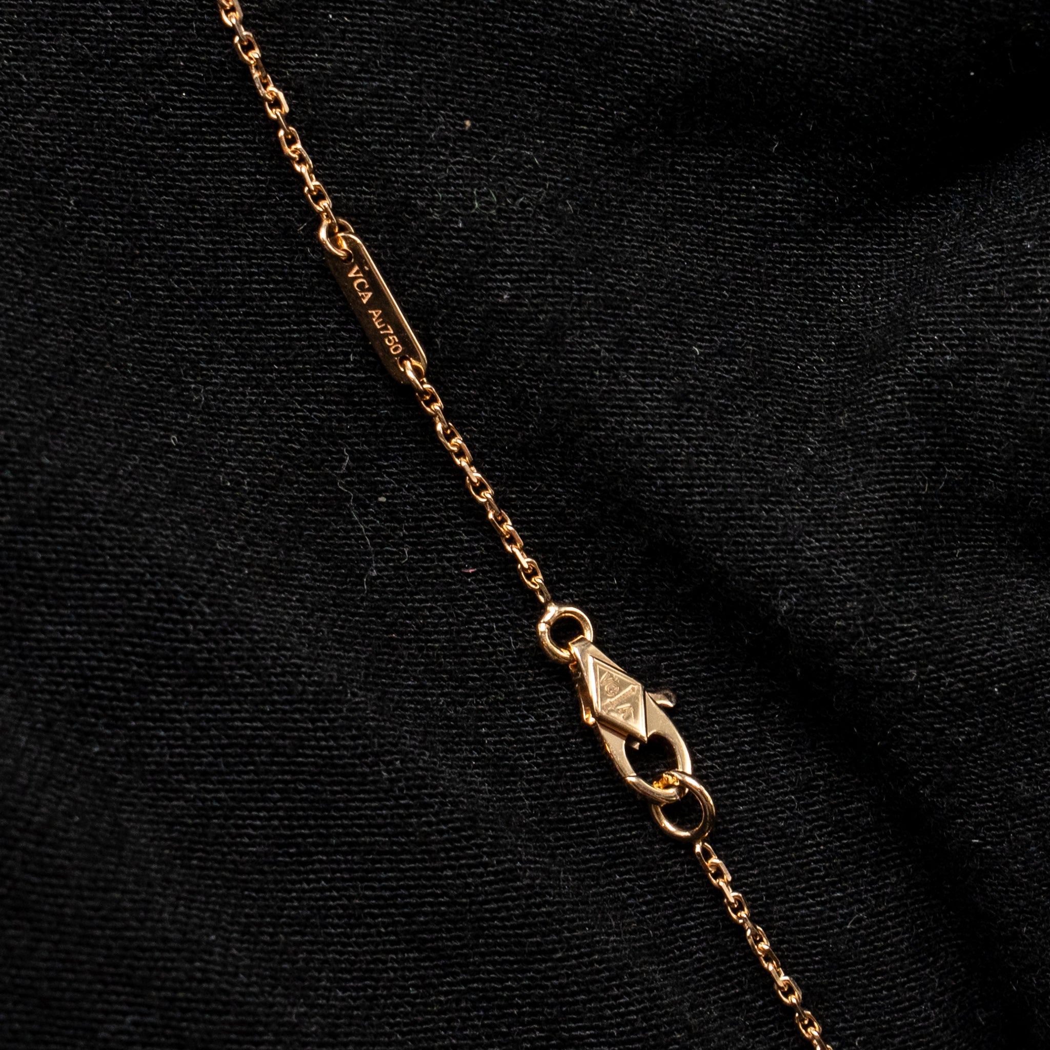 VAN CLEEF & ARPELS SWEET ALHAMBRA PENDANT ROSE GOLD