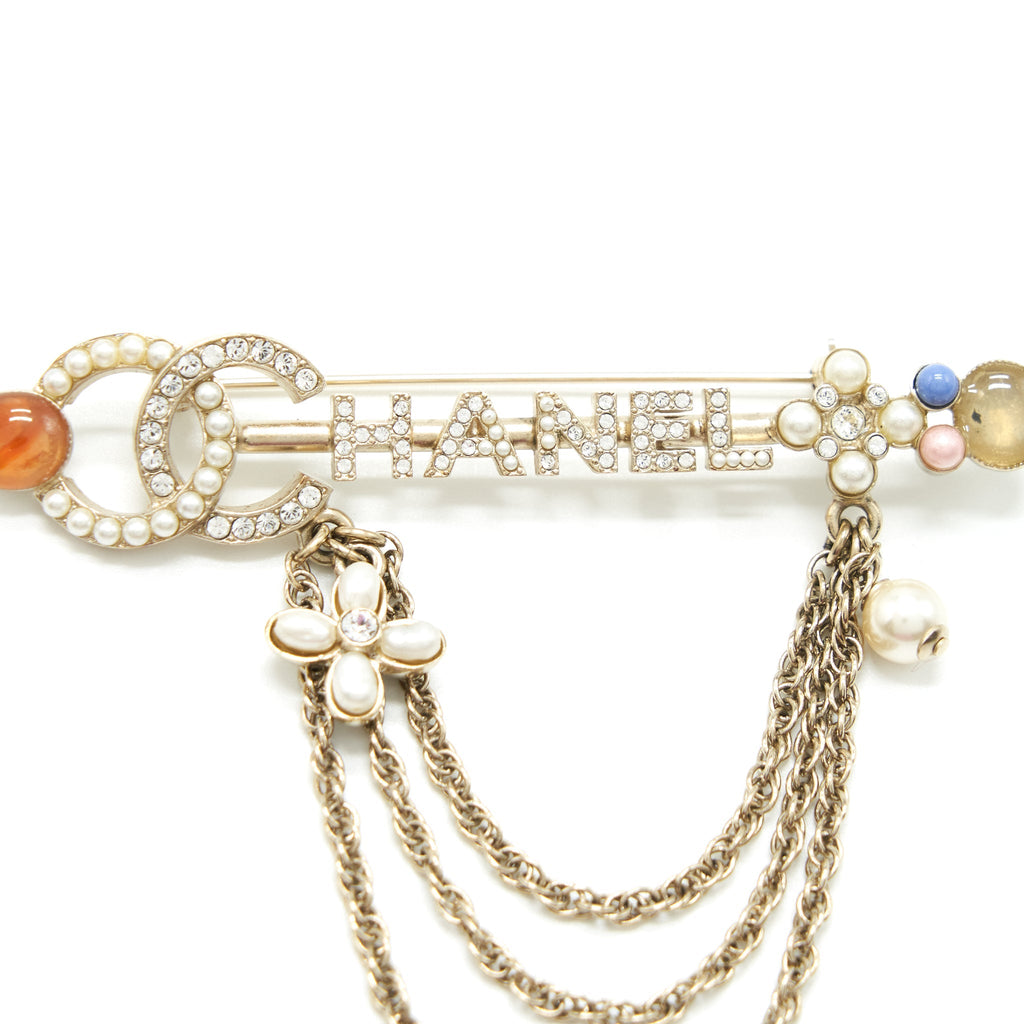 CHANEL CC LETTER WITH CHAIN DROP BROOCH LGHW