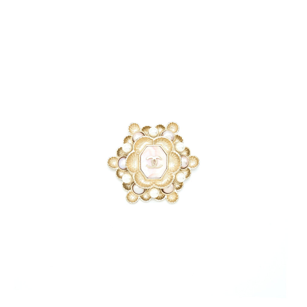CHANEL CAMELLIA/PEARL/CC LOGO BROOCH LIGHT GOLD TONE