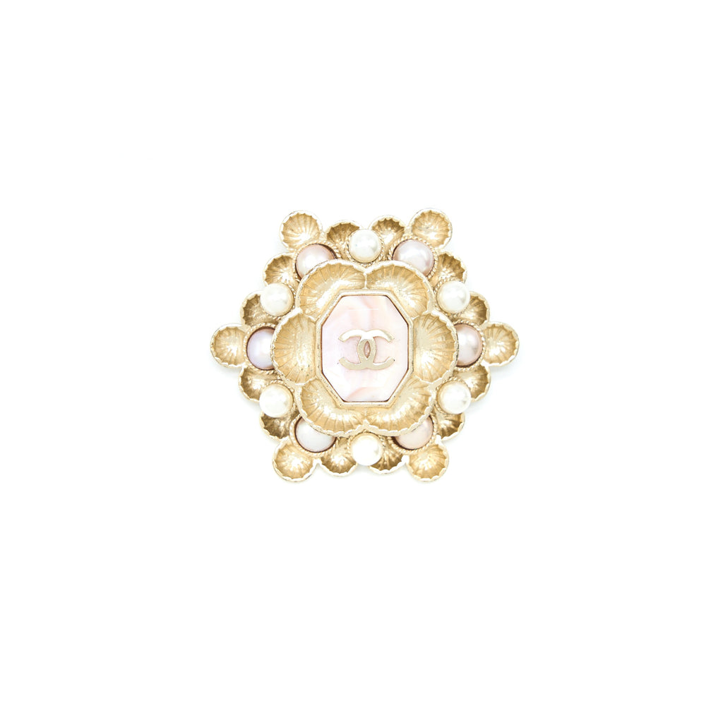 CHANEL CAMELLIA/PEARL/CC LOGO BROOCH LIGHT GOLD TONE